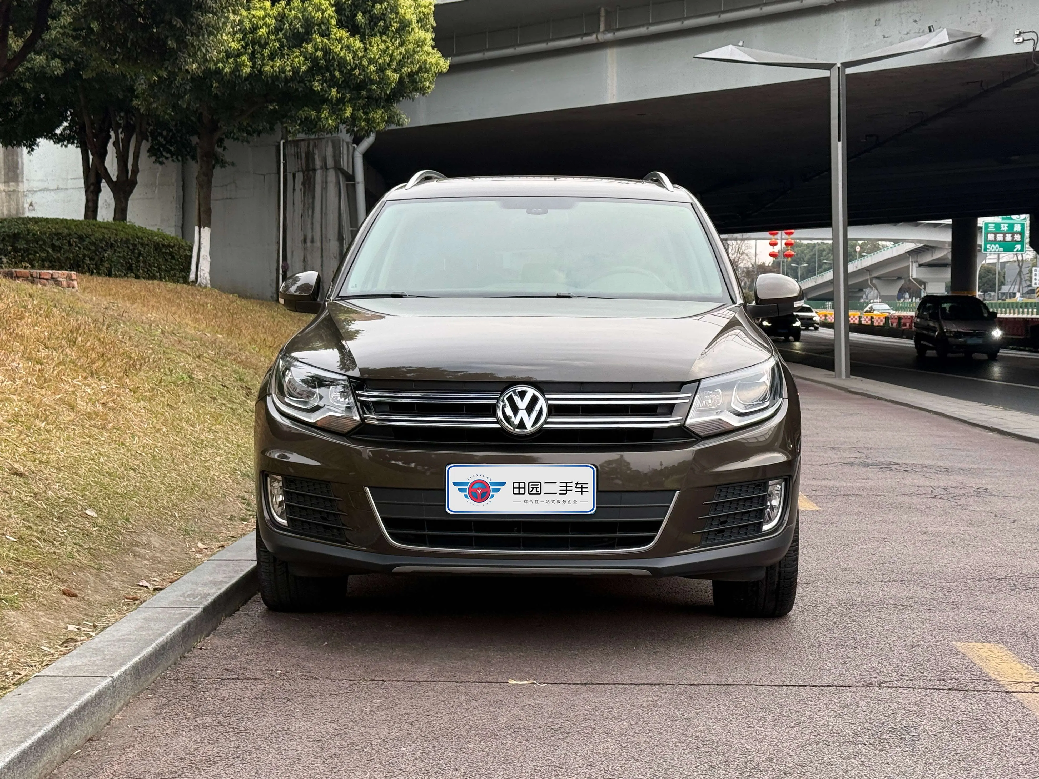 Volkswagen Tiguan (Tharu)  из Китая