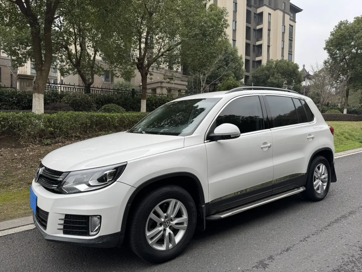 Volkswagen Tiguan (Tharu)  из Китая