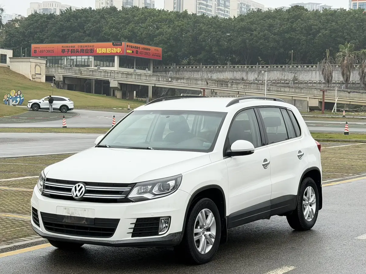 Volkswagen Tiguan (Tharu)  из Китая