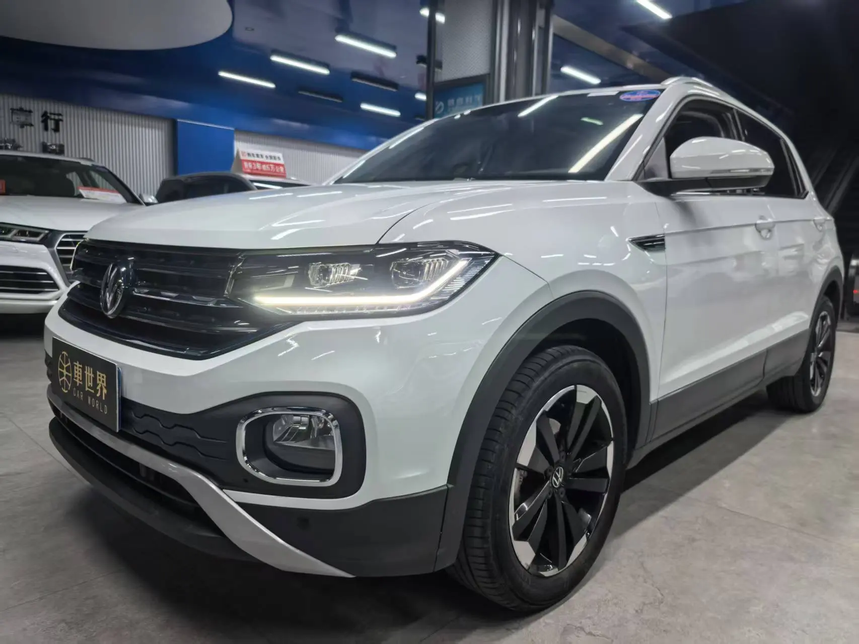 Volkswagen Explore the shadows  из Китая