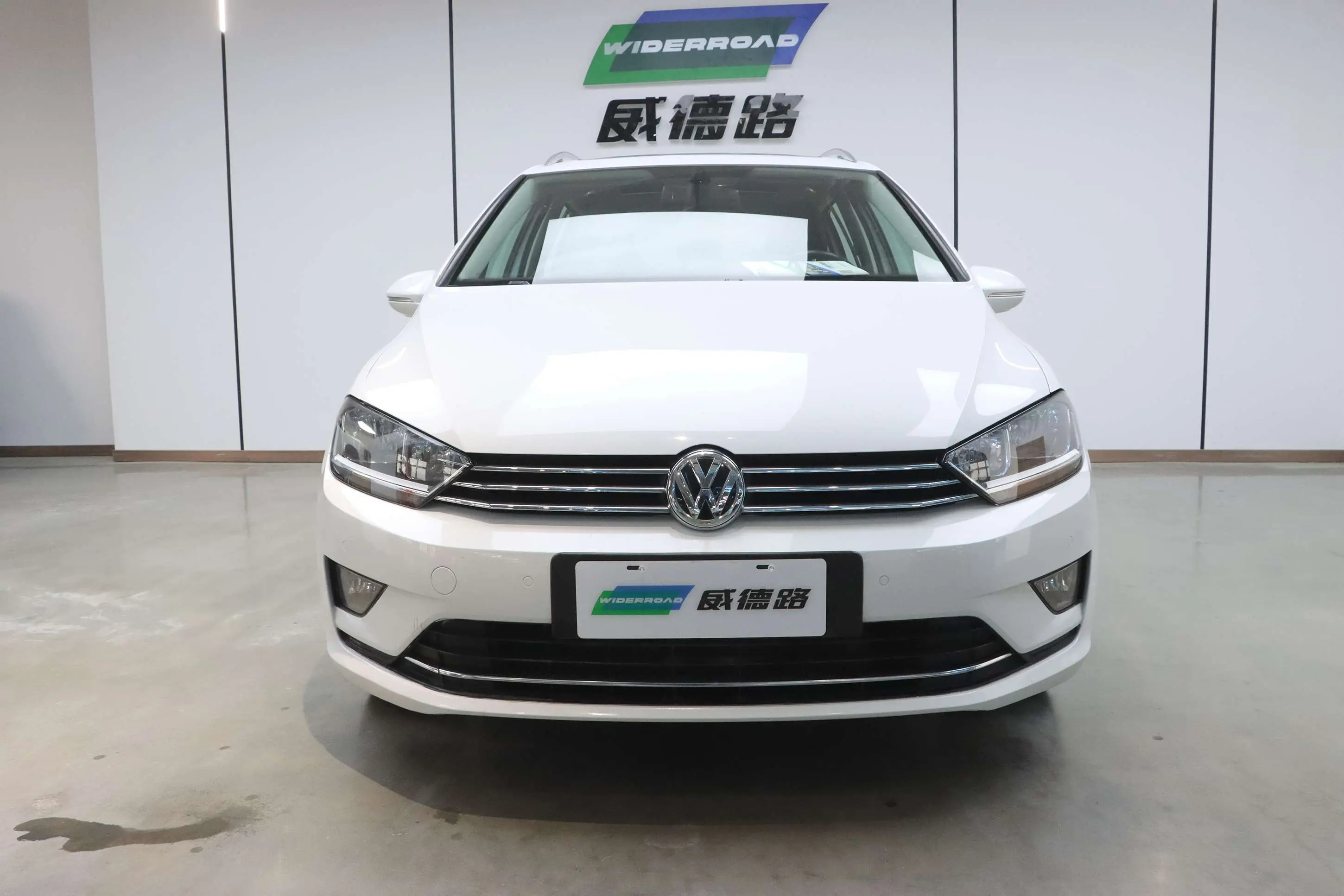 Volkswagen Golf·Jialu  из Китая