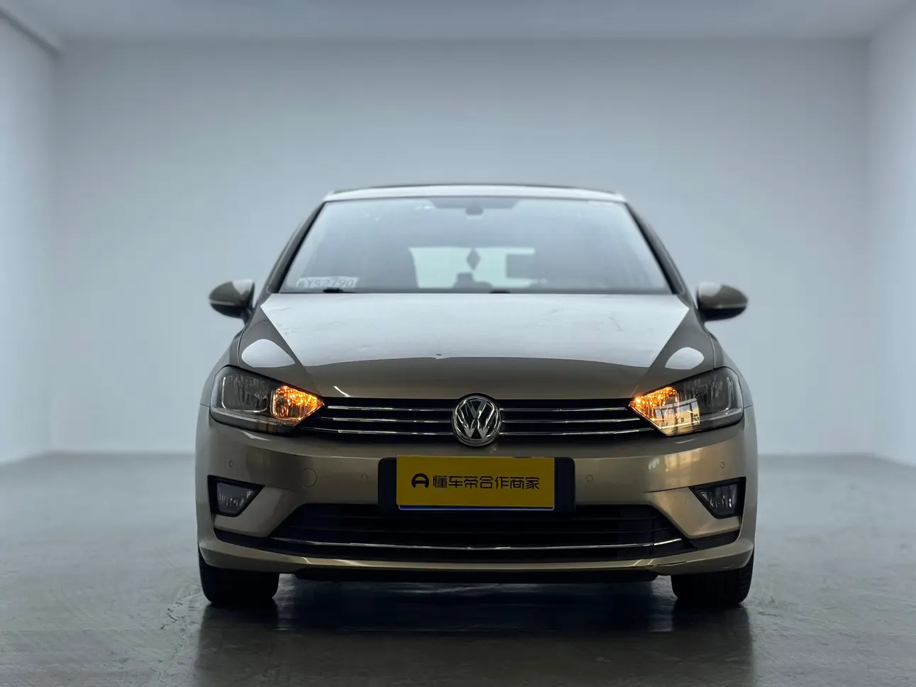 Volkswagen Golf·Jialu  из Китая