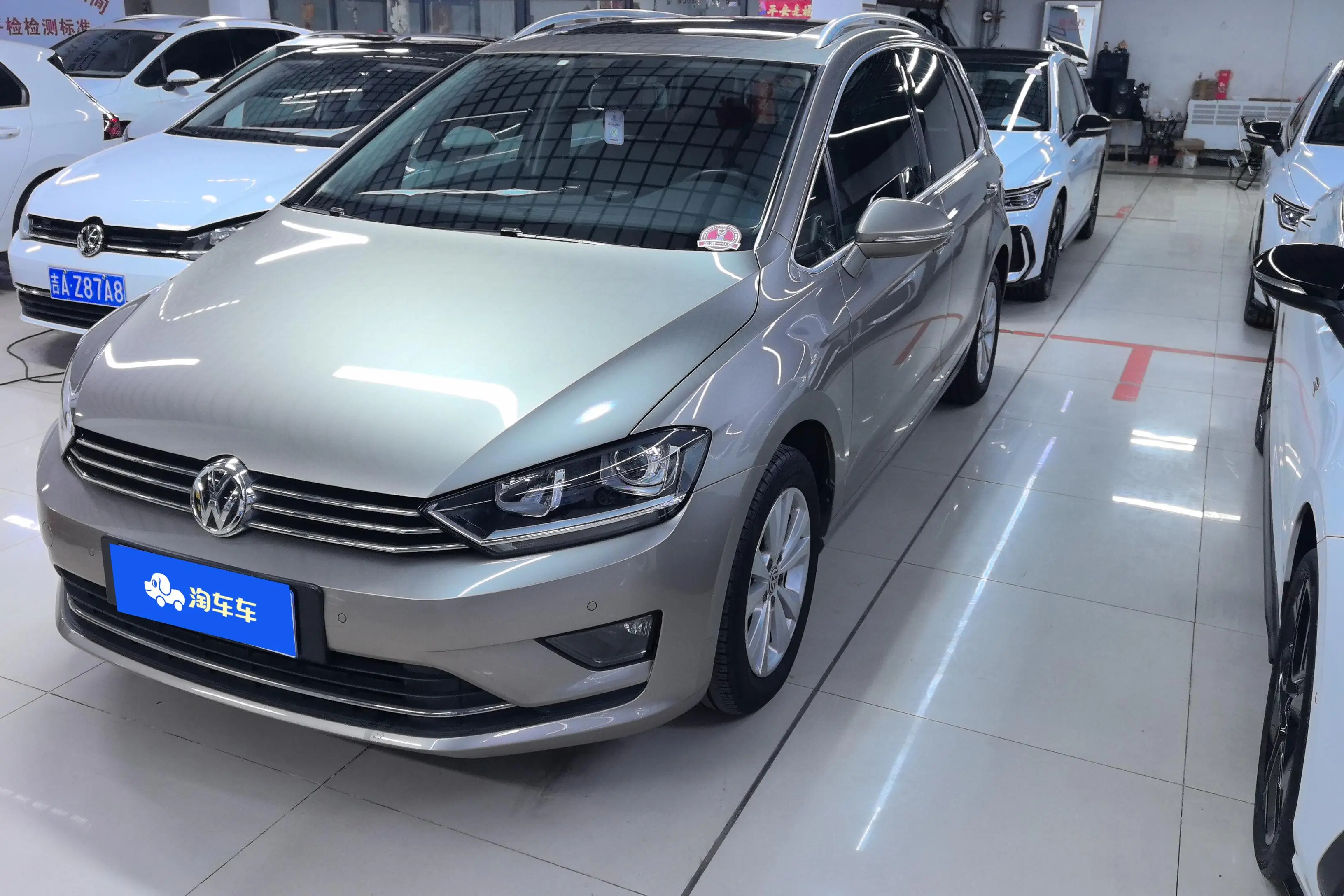 Volkswagen Golf·Jialu  из Китая