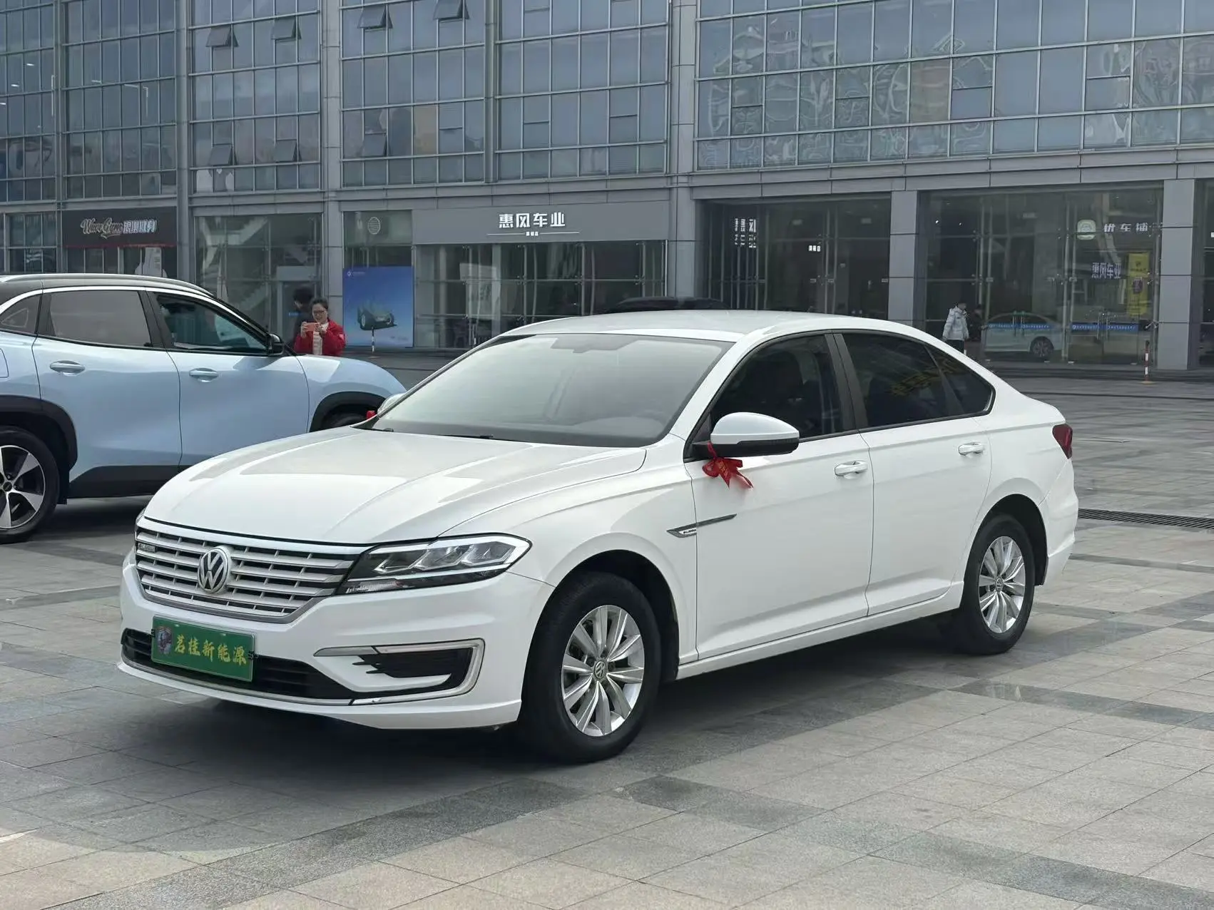 Volkswagen Lavida pure electric  из Китая