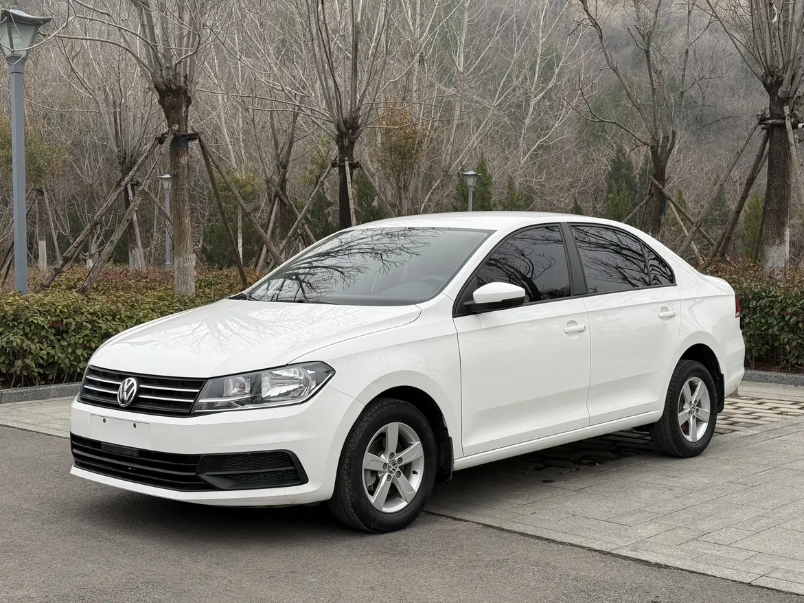 Volkswagen Santana  из Китая