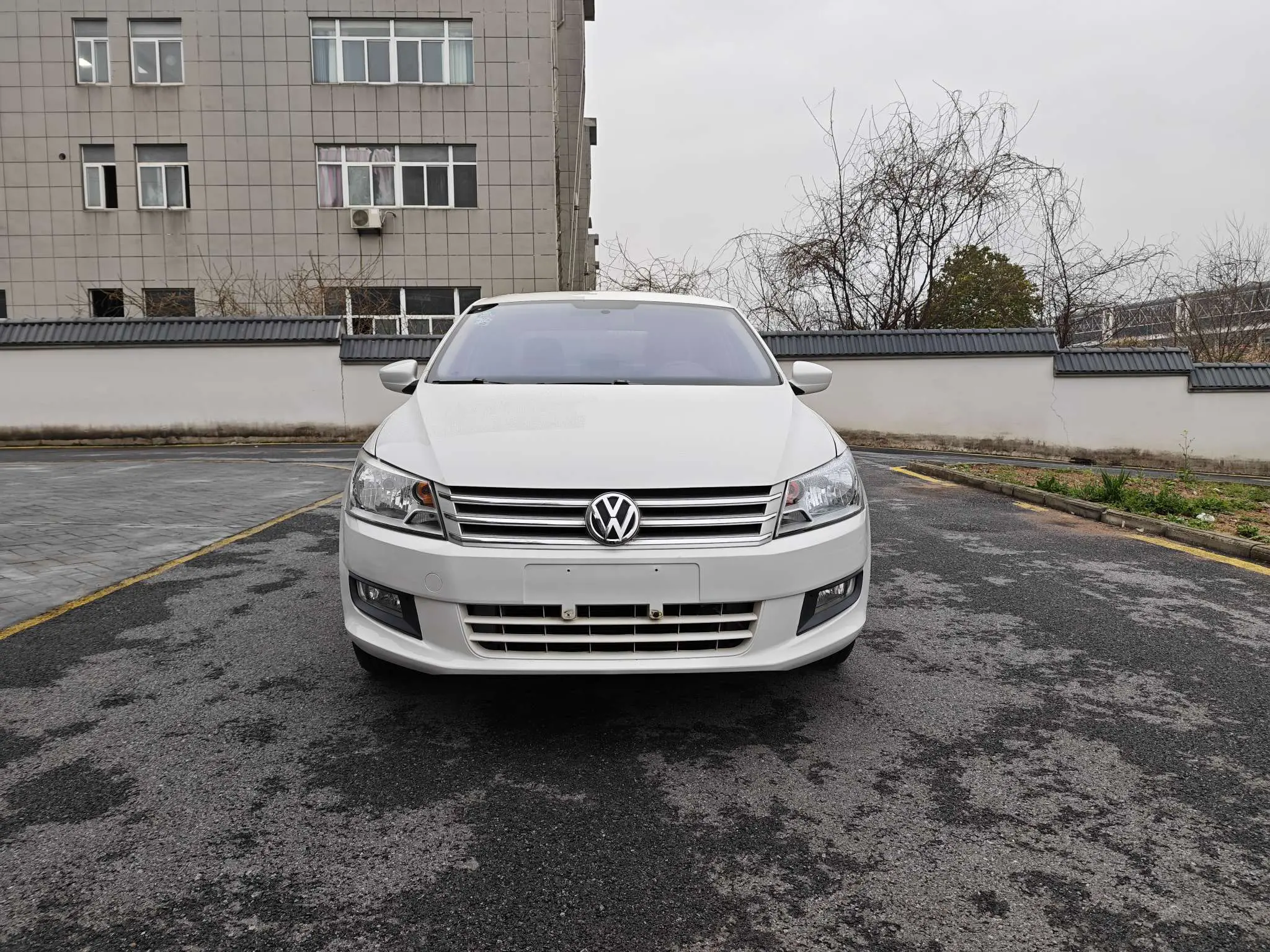 Volkswagen Santana  из Китая