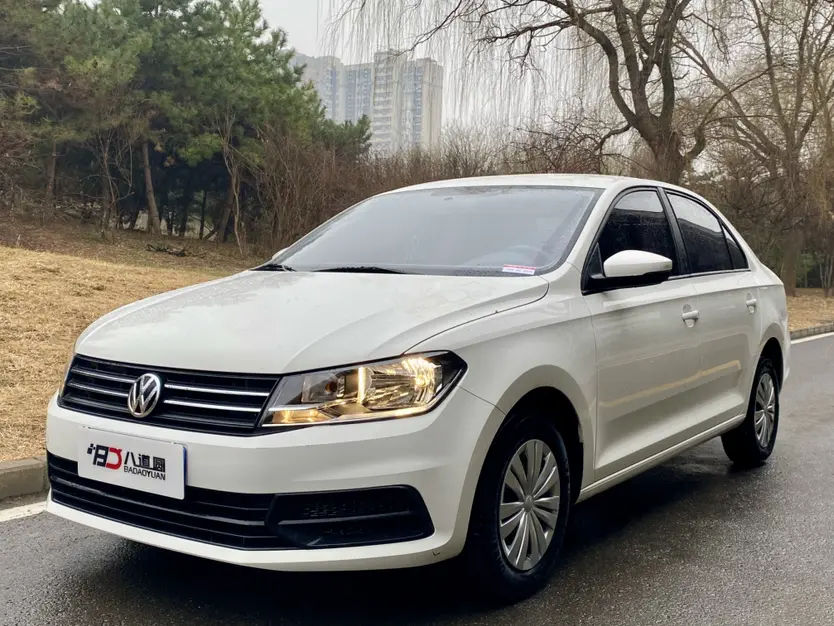 Volkswagen Santana  из Китая