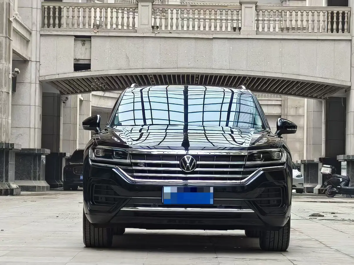 Volkswagen Touareg  из Китая