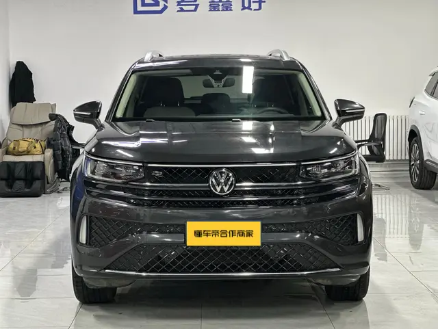 Volkswagen Patrol  из Китая