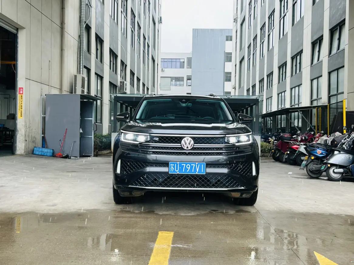 Volkswagen Patrol  из Китая