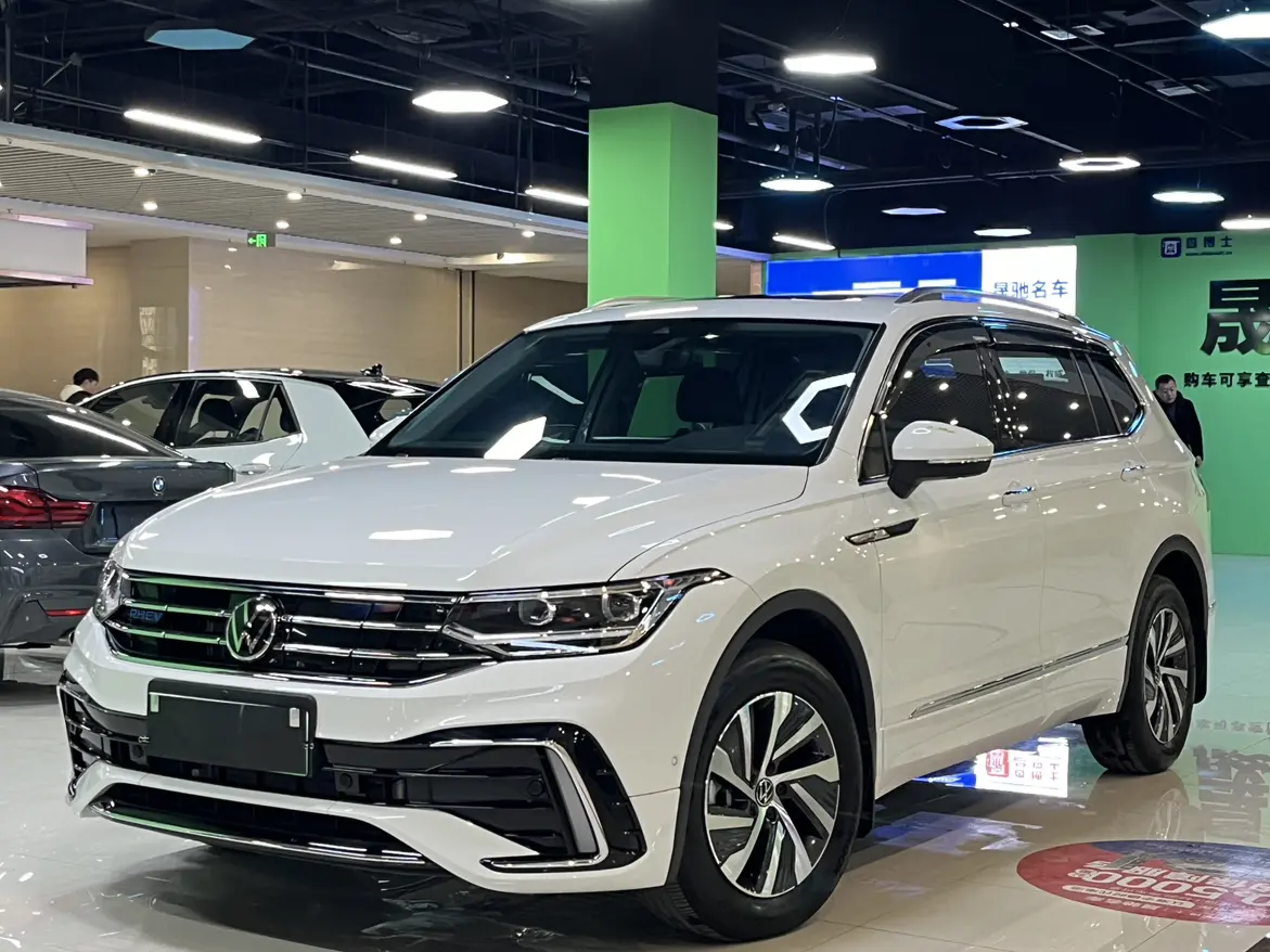 Volkswagen Tiguan L PHEV  из Китая