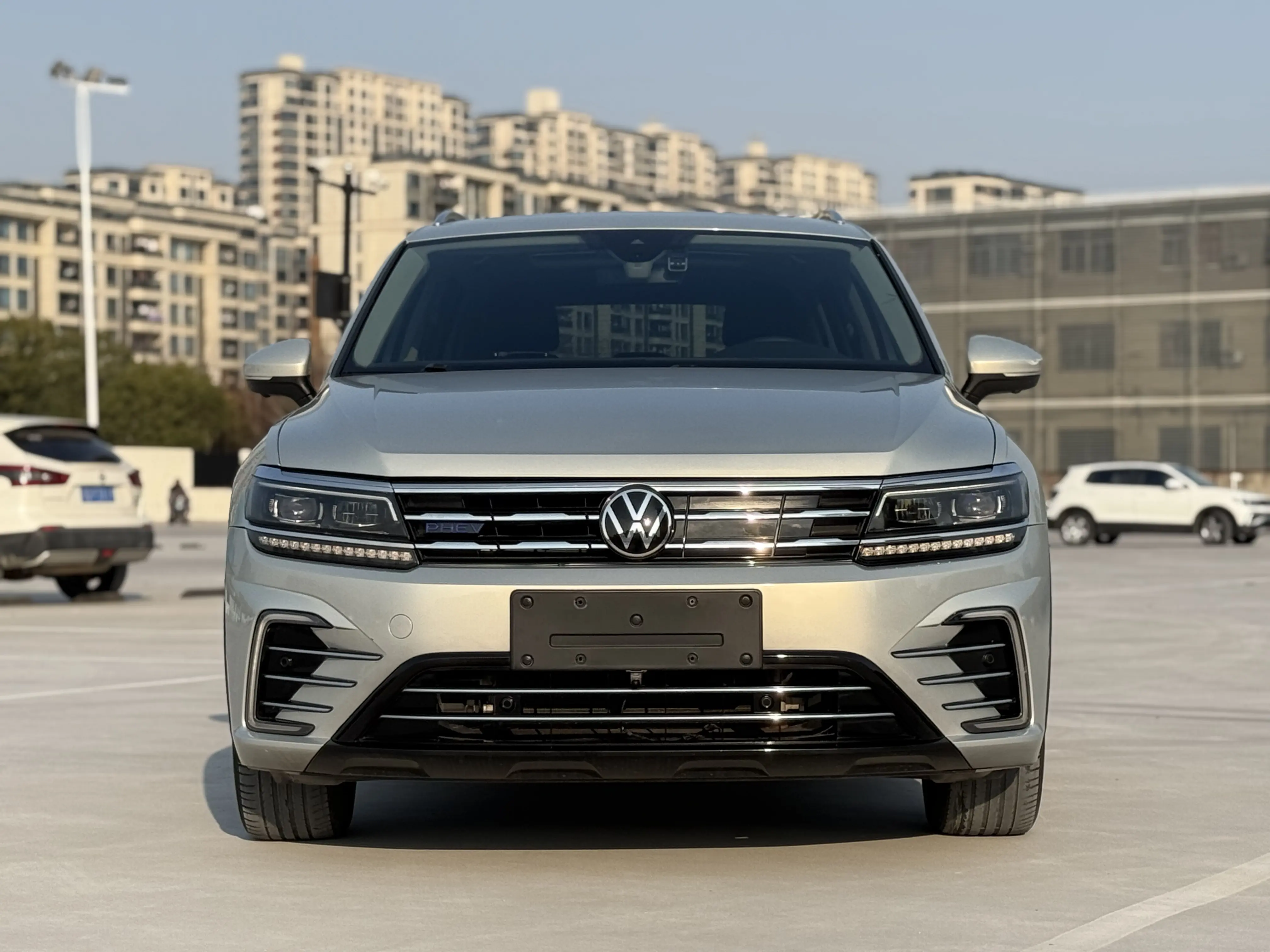 Volkswagen Tiguan L PHEV  из Китая