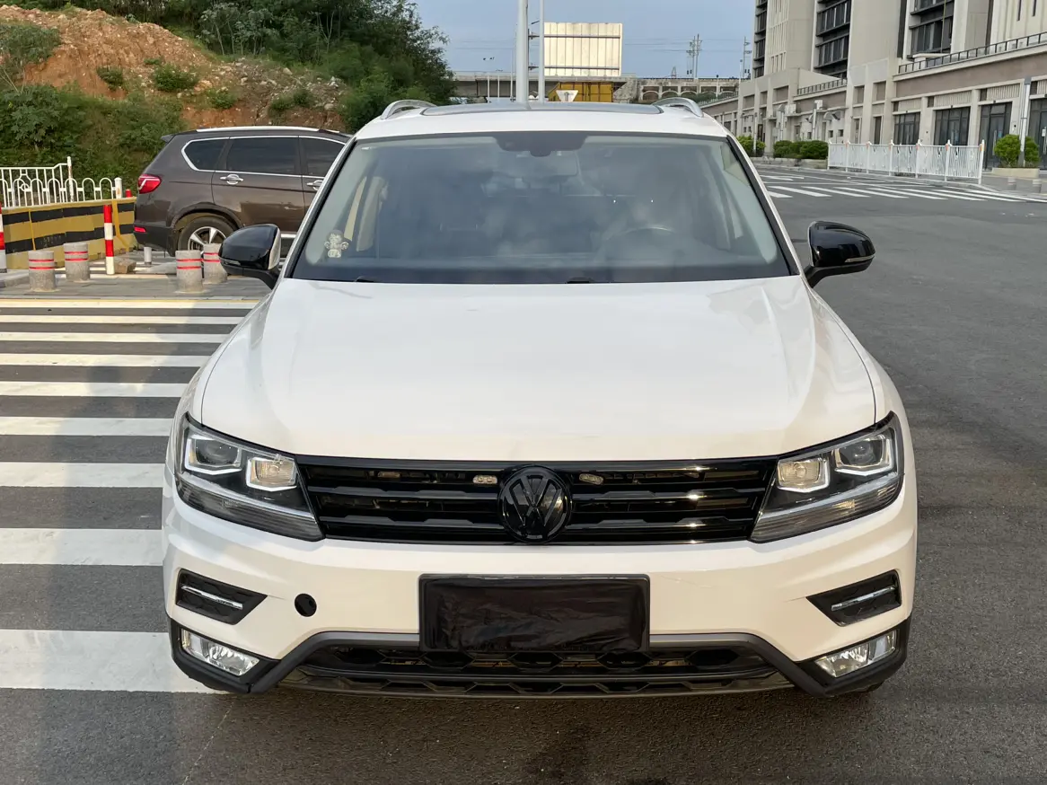 Volkswagen Tiguan L  из Китая
