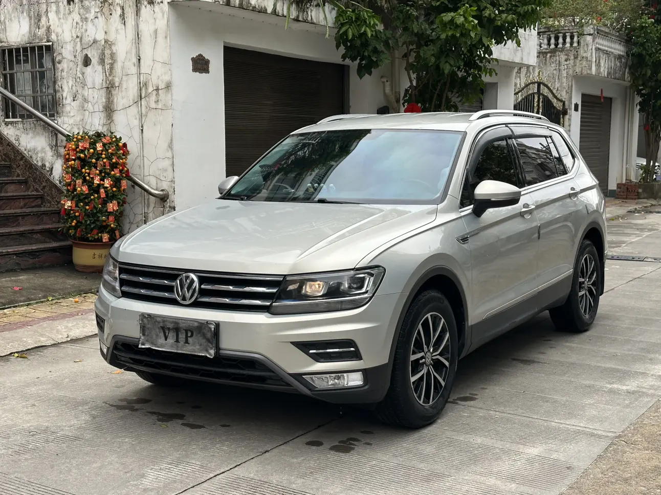 Volkswagen Tiguan L  из Китая
