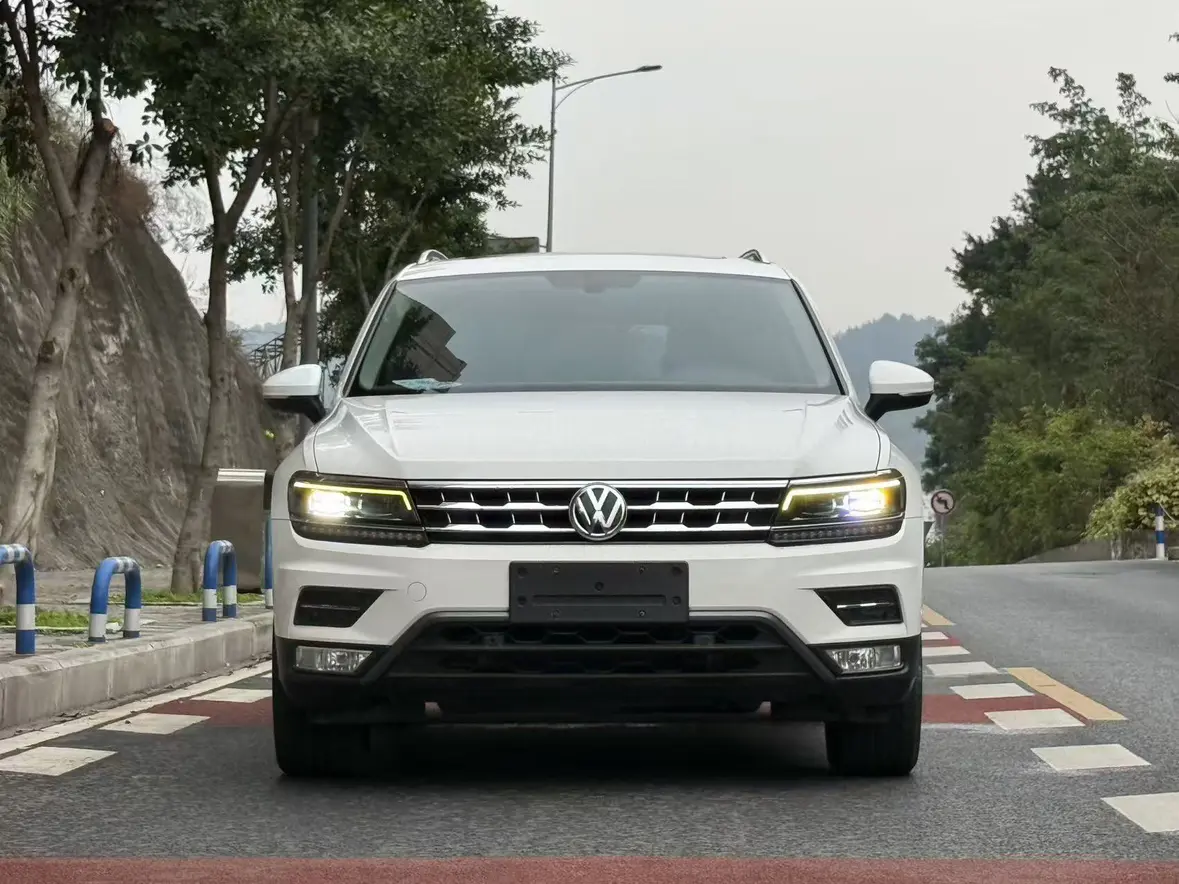Volkswagen Tiguan L  из Китая