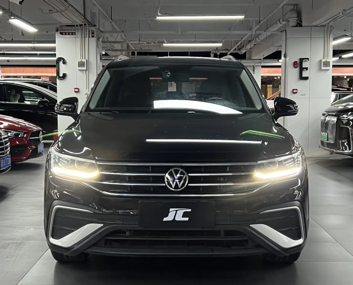 Volkswagen Tiguan L  из Китая