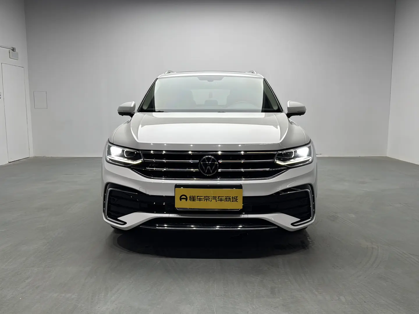 Volkswagen Tiguan L  из Китая