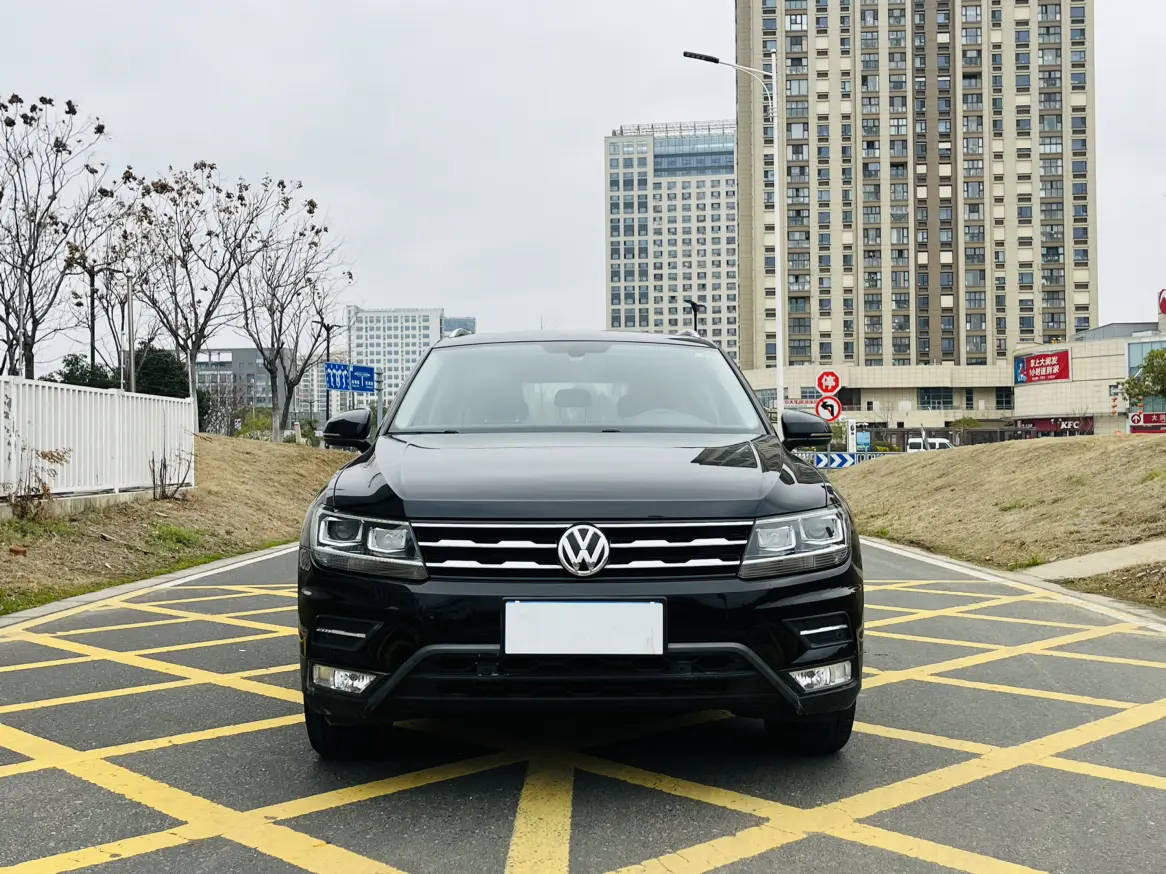 Volkswagen Tiguan L  из Китая