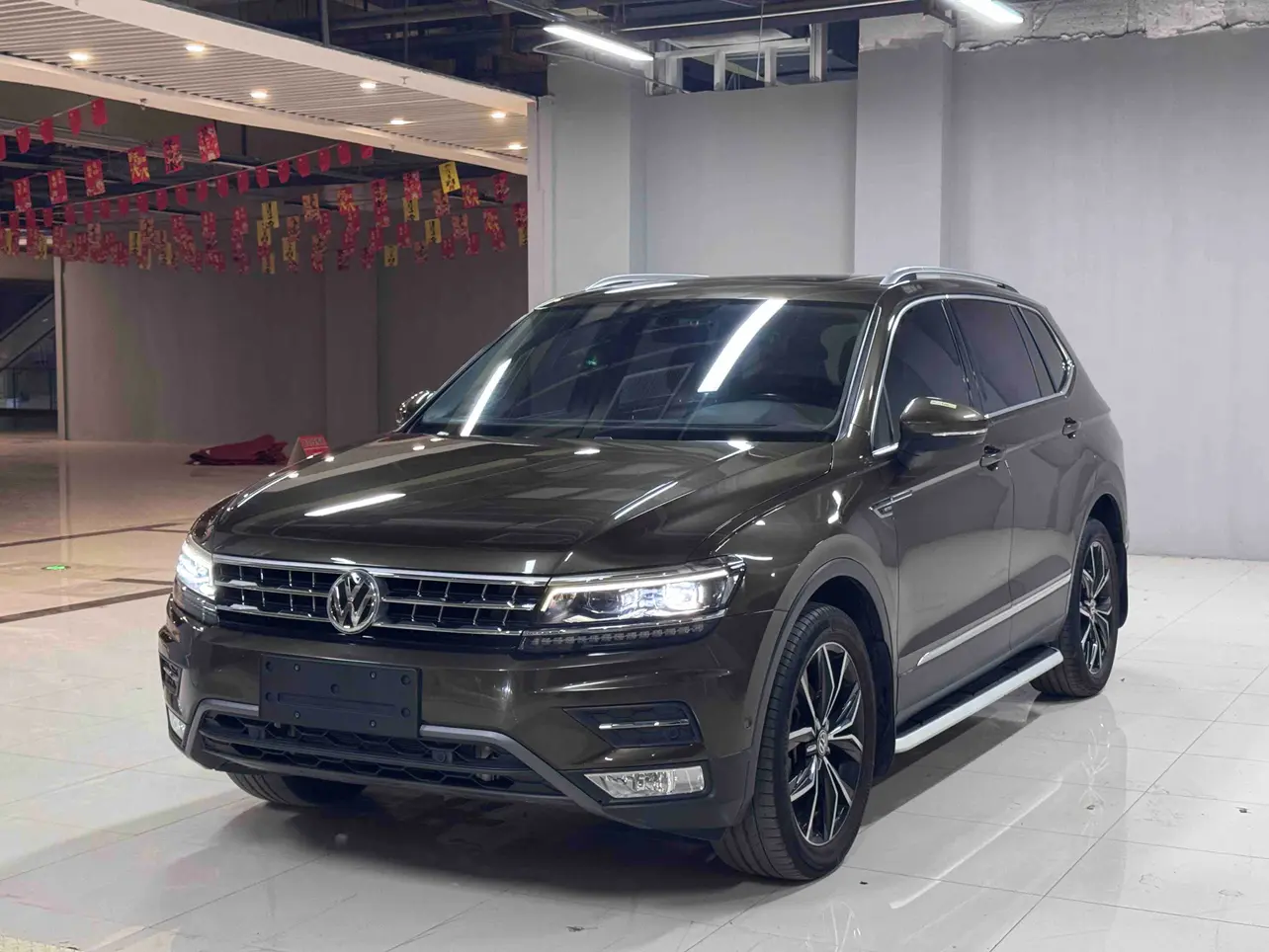 Volkswagen Tiguan L  из Китая