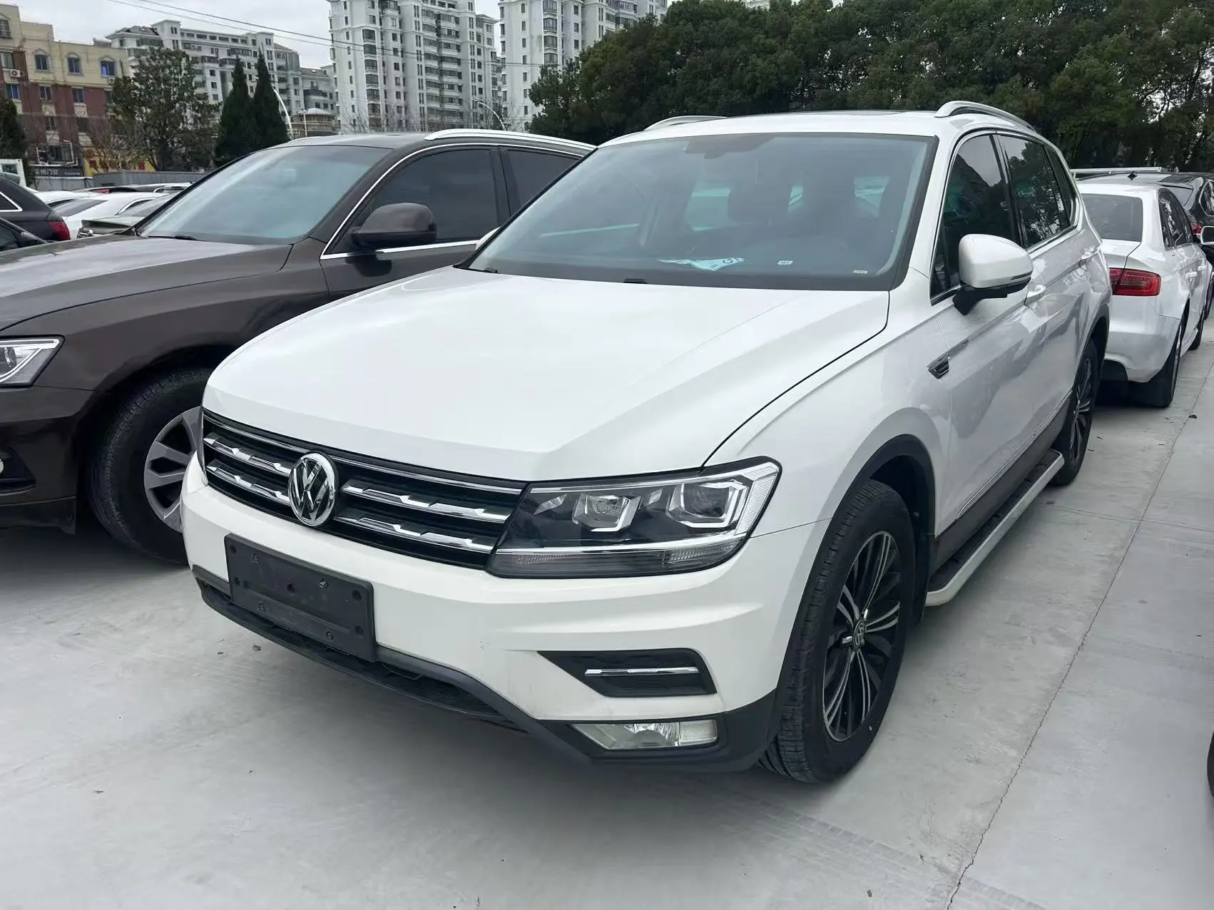 Volkswagen Tiguan L  из Китая