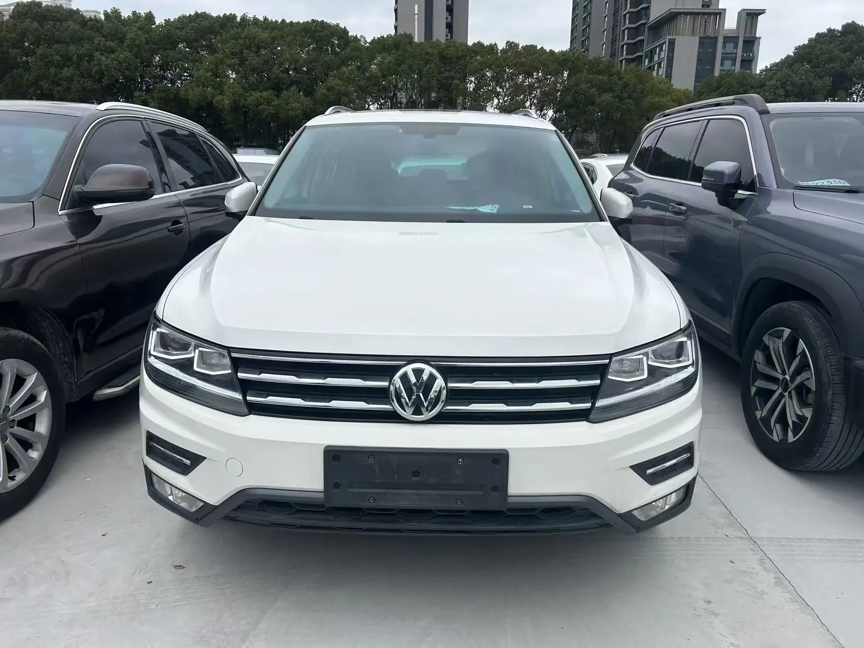 Volkswagen Tiguan L  из Китая