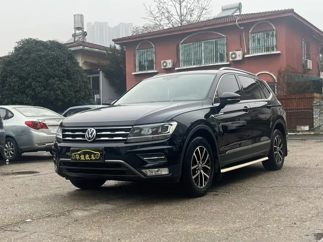 Volkswagen Tiguan L  из Китая