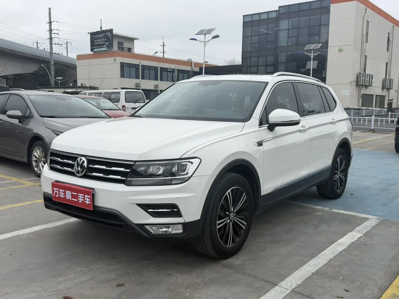 Volkswagen Tiguan L  из Китая