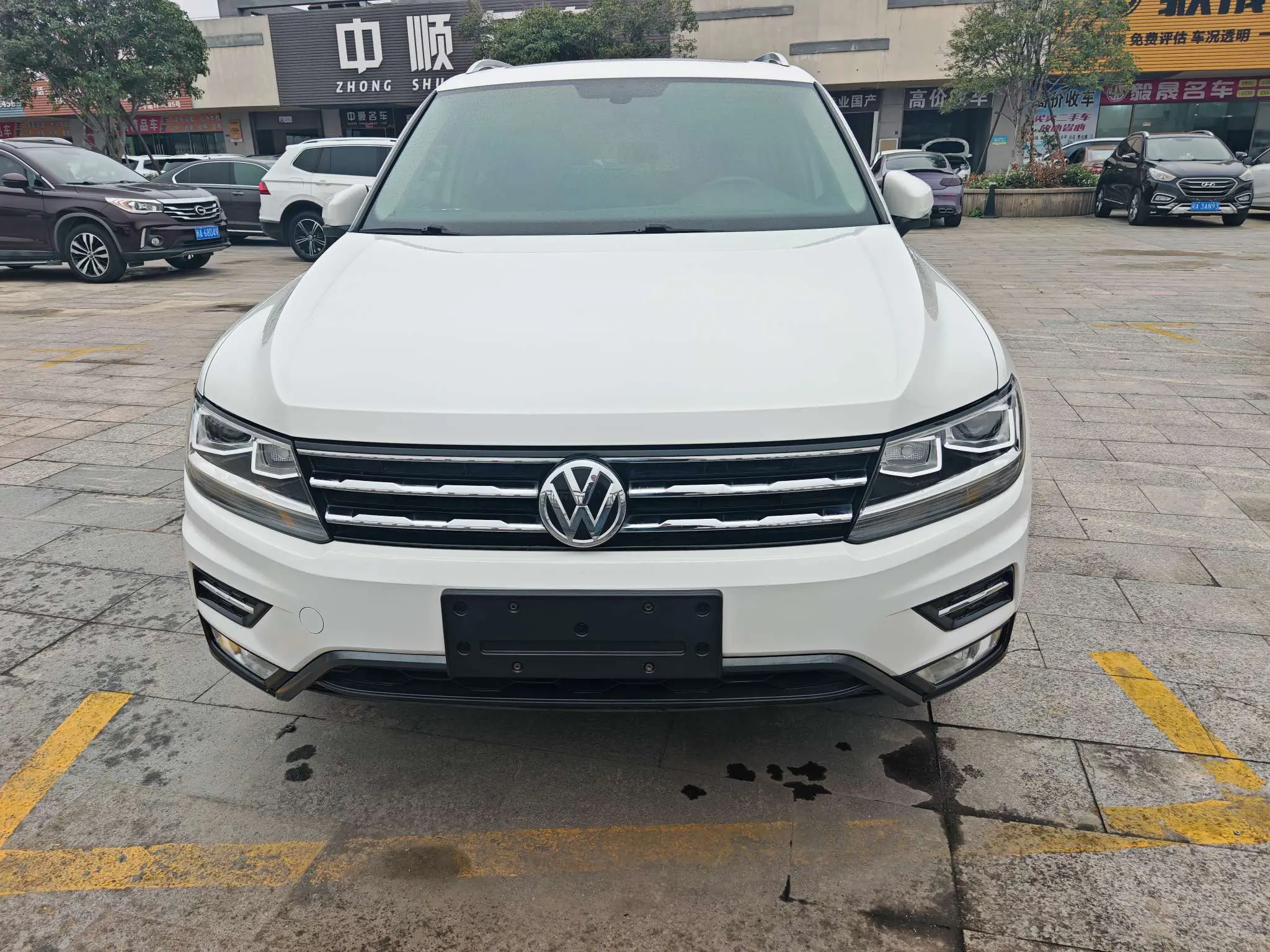 Volkswagen Tiguan L  из Китая
