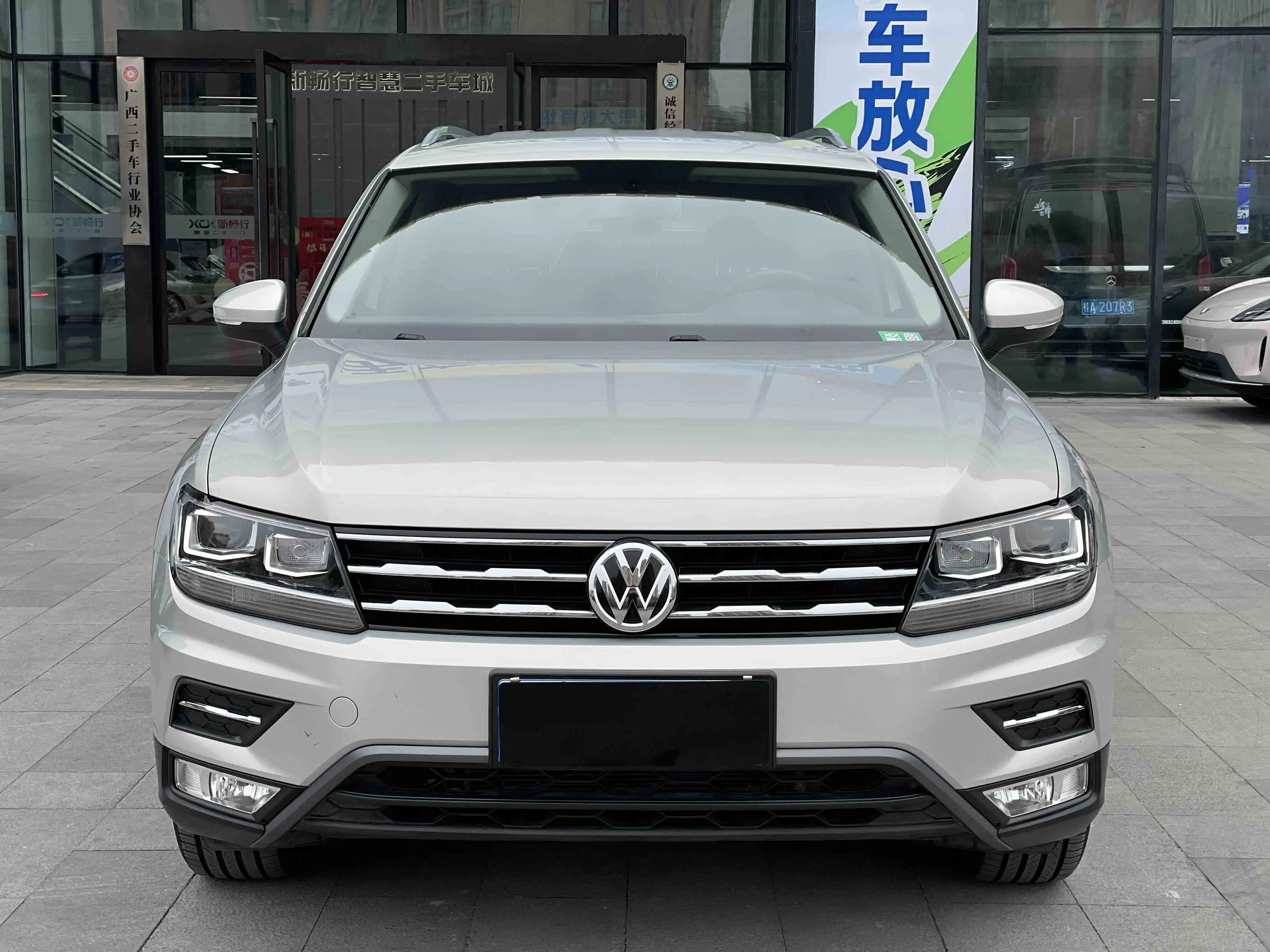Volkswagen Tiguan L  из Китая