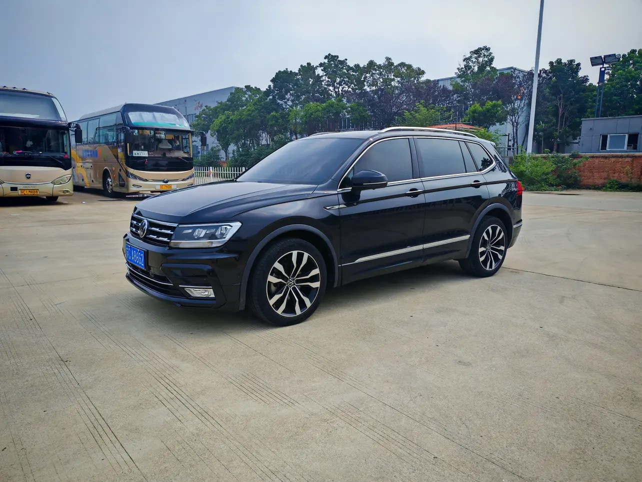 Volkswagen Tiguan L  из Китая