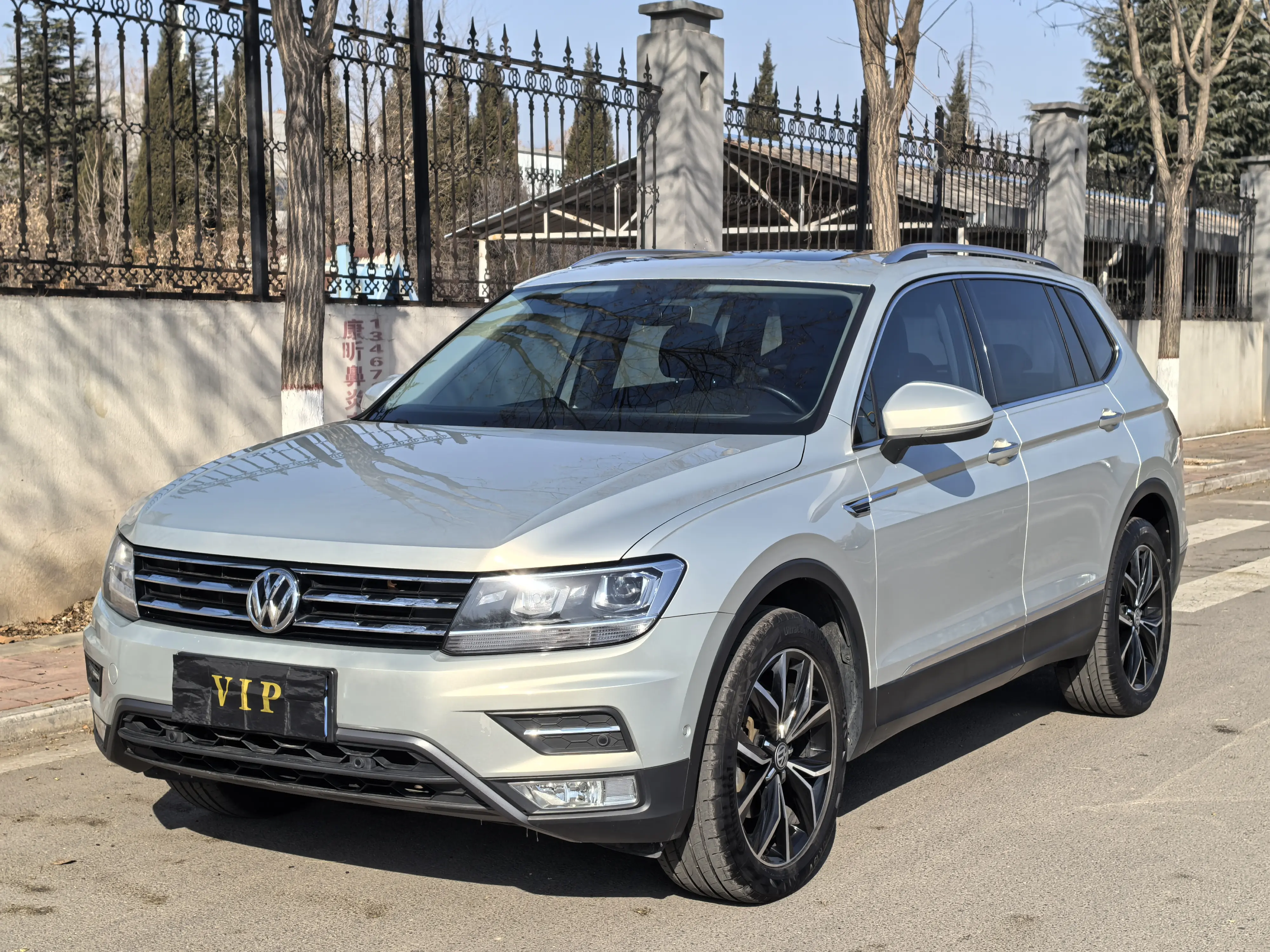 Volkswagen Tiguan L  из Китая