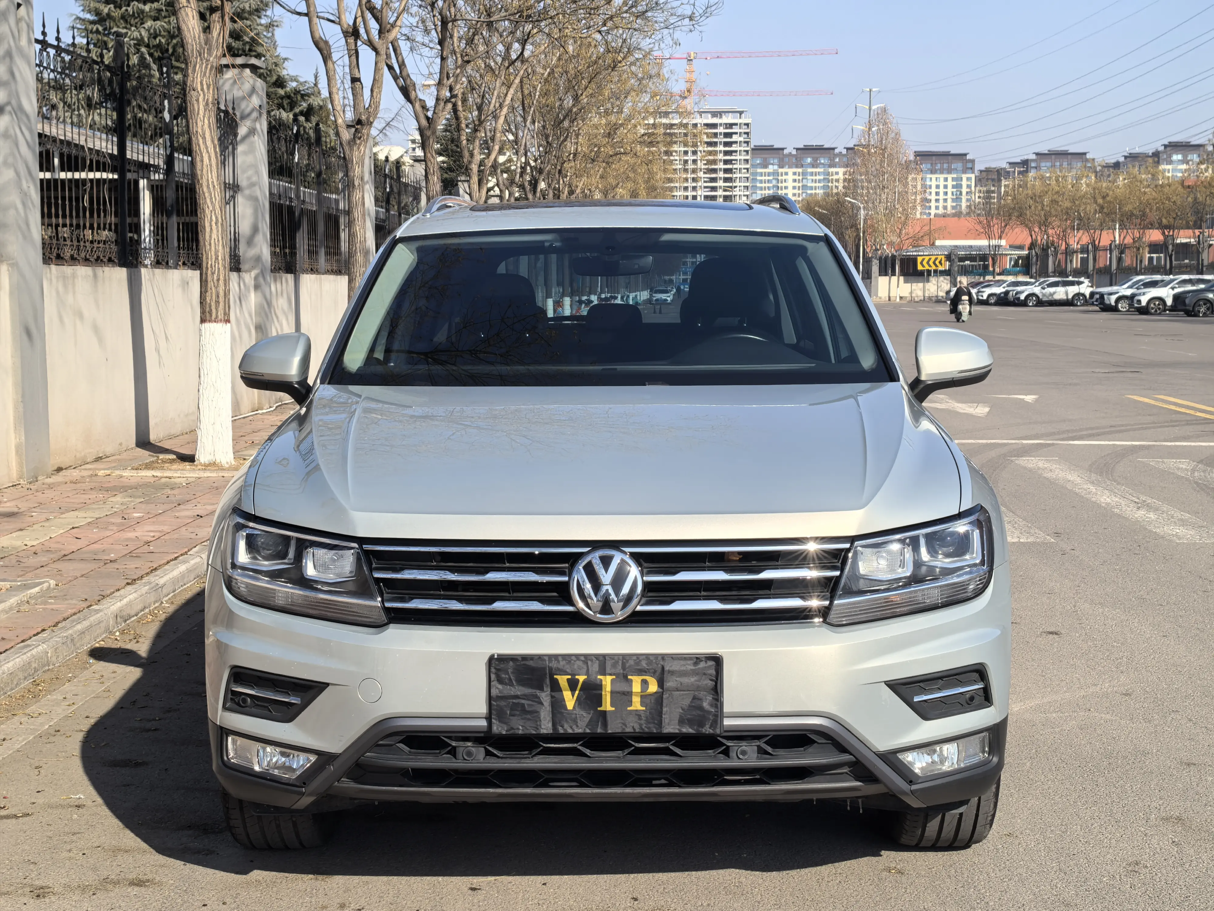 Volkswagen Tiguan L  из Китая