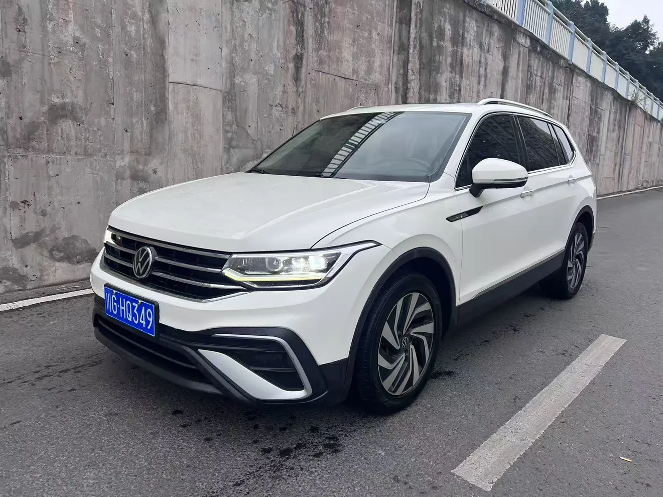 Volkswagen Tiguan L  из Китая