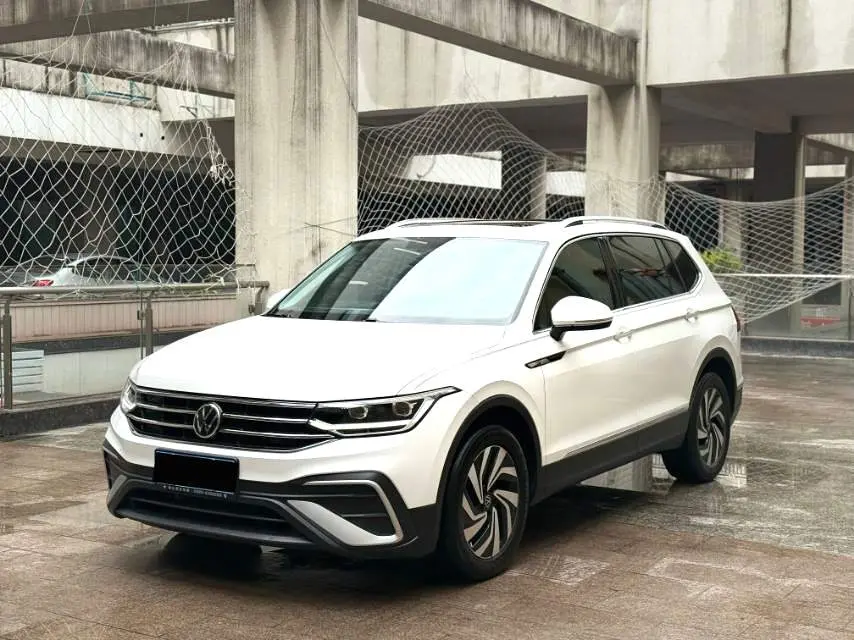 Volkswagen Tiguan L  из Китая