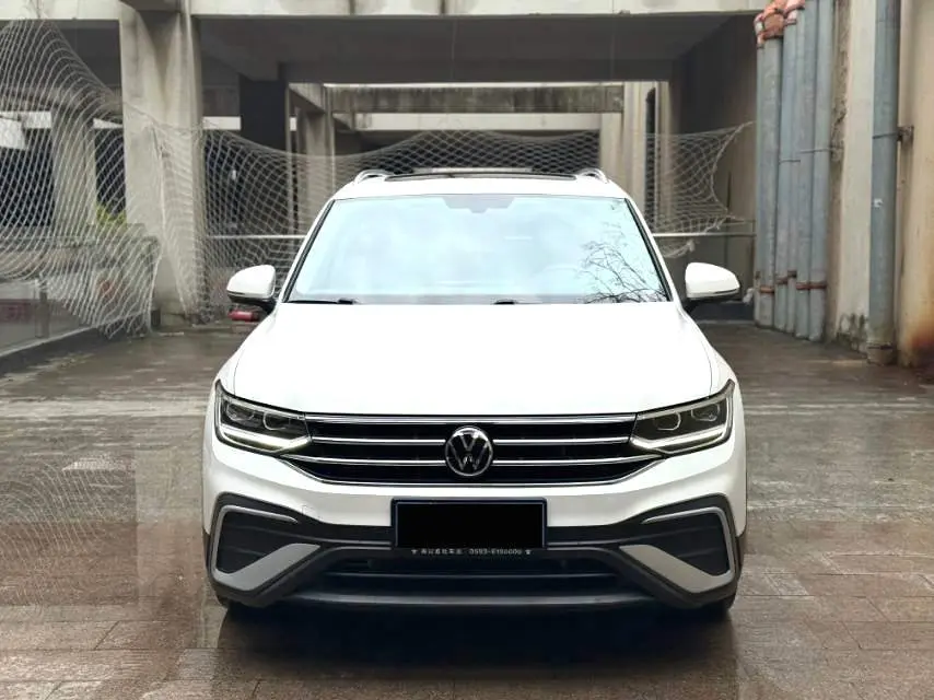 Volkswagen Tiguan L  из Китая