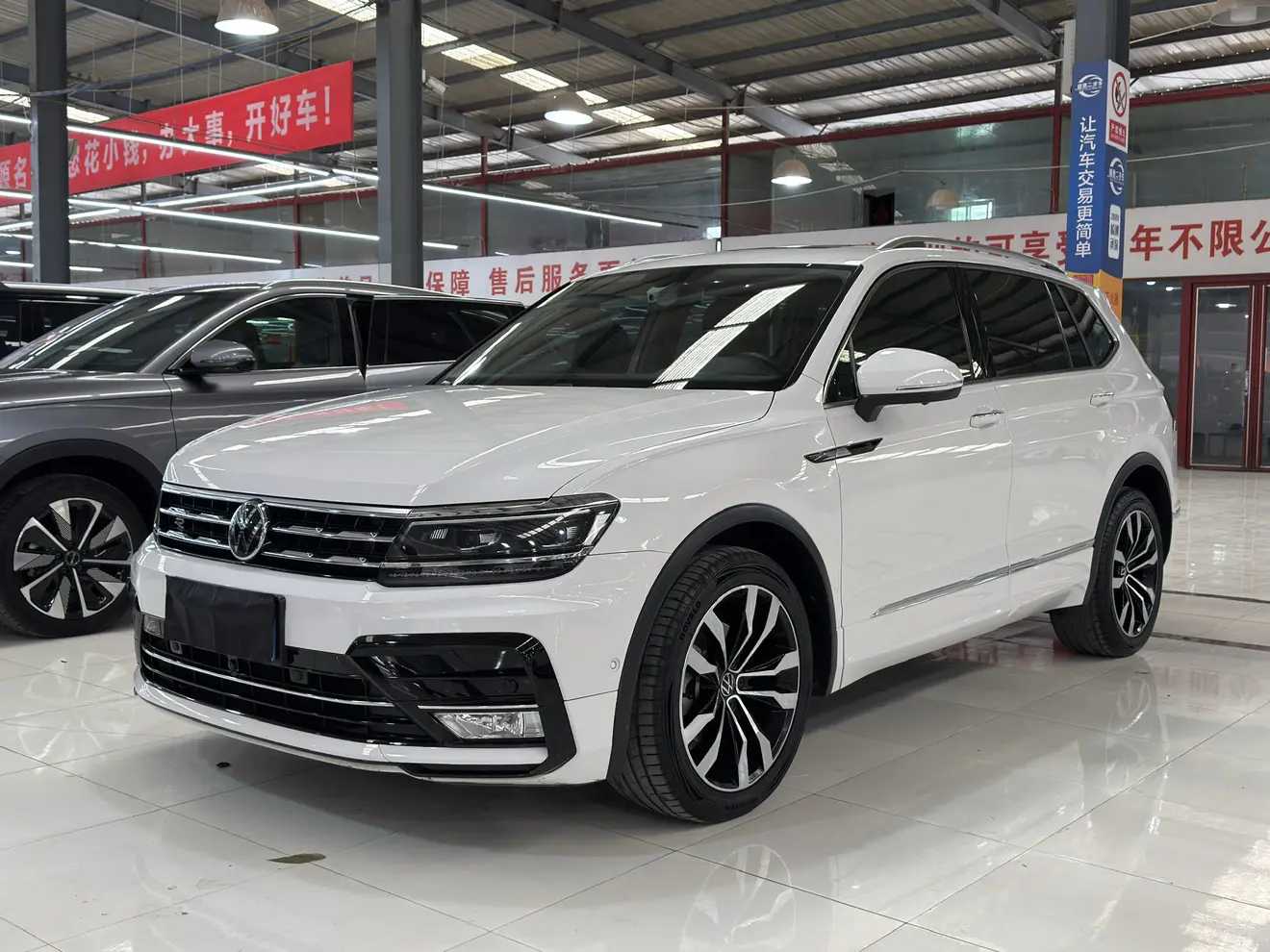 Volkswagen Tiguan L  из Китая