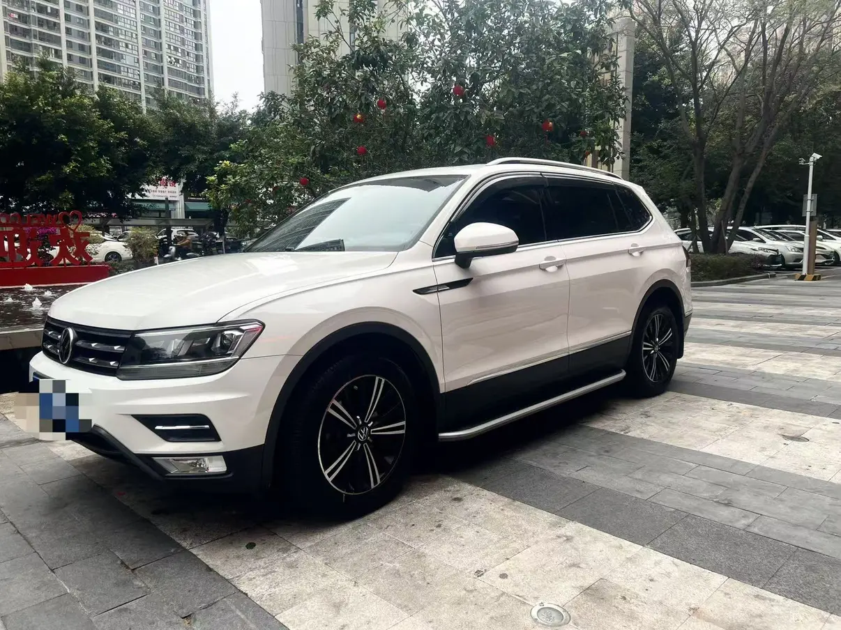 Volkswagen Tiguan L  из Китая