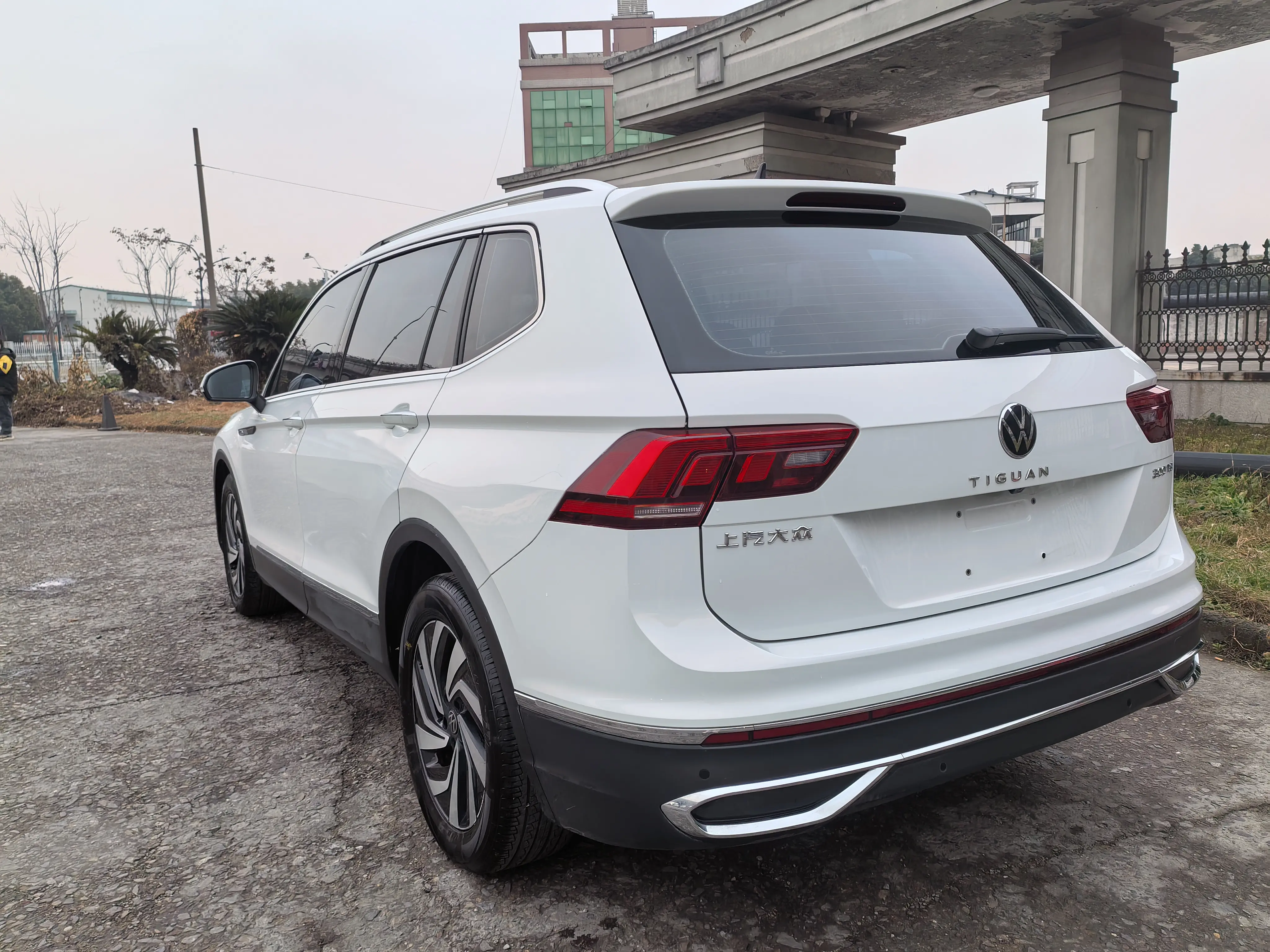 Volkswagen Tiguan L  из Китая