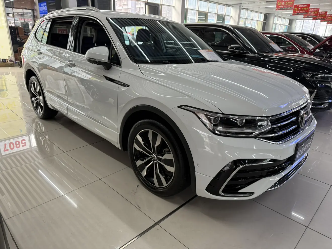 Volkswagen Tiguan L  из Китая