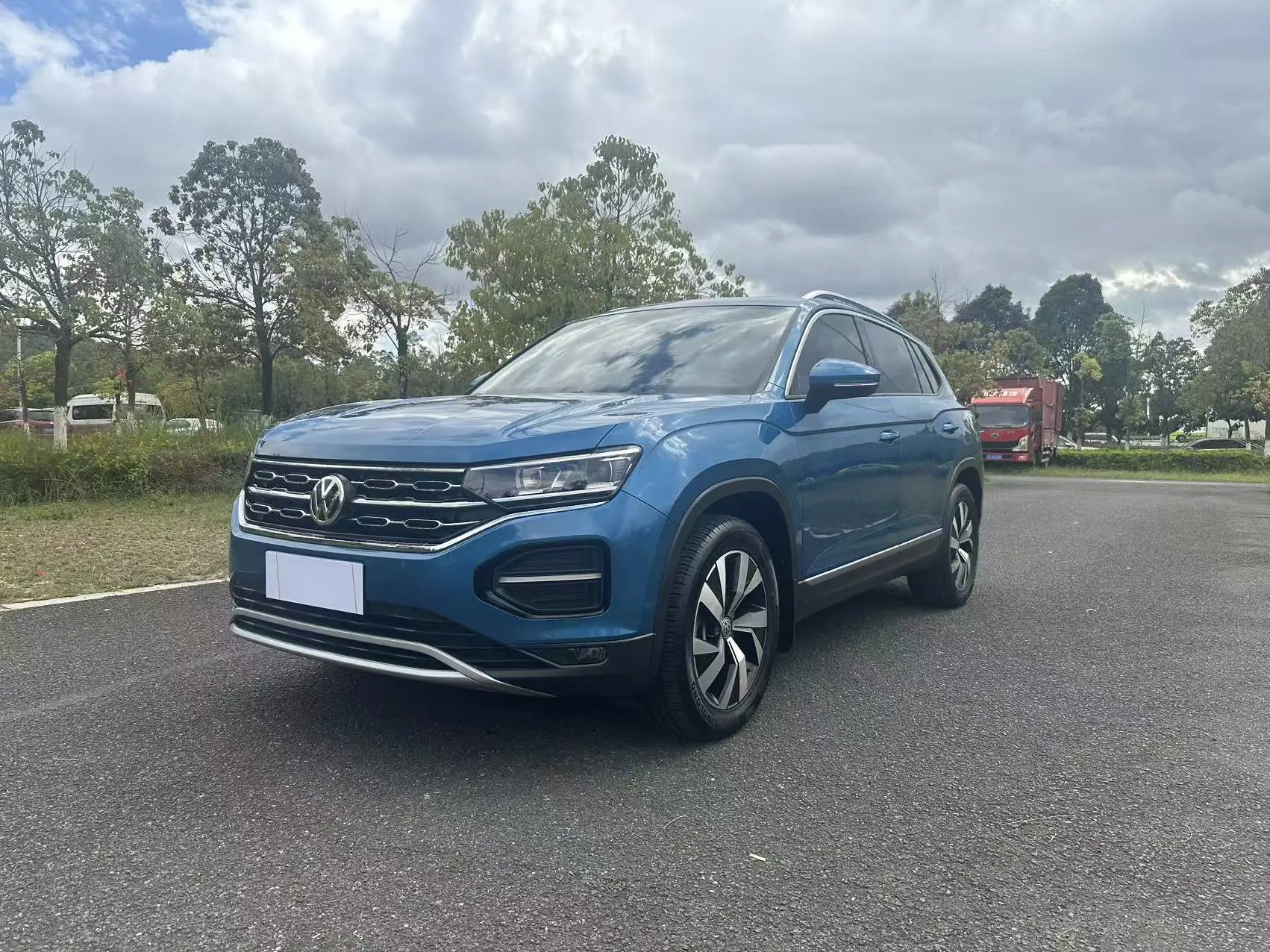 Volkswagen Tayron  из Китая