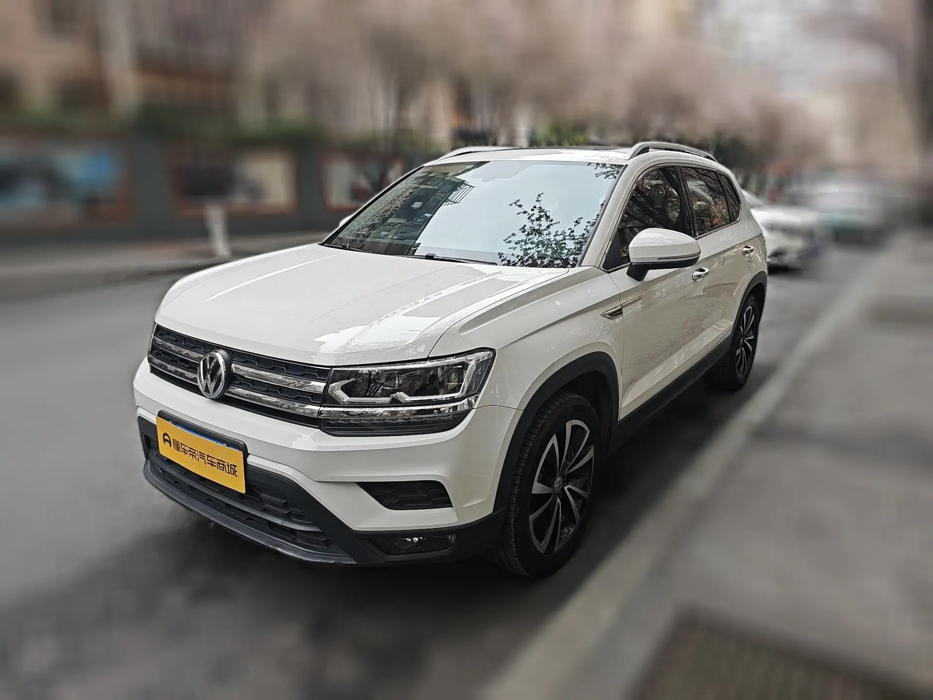 Volkswagen Tharu  из Китая