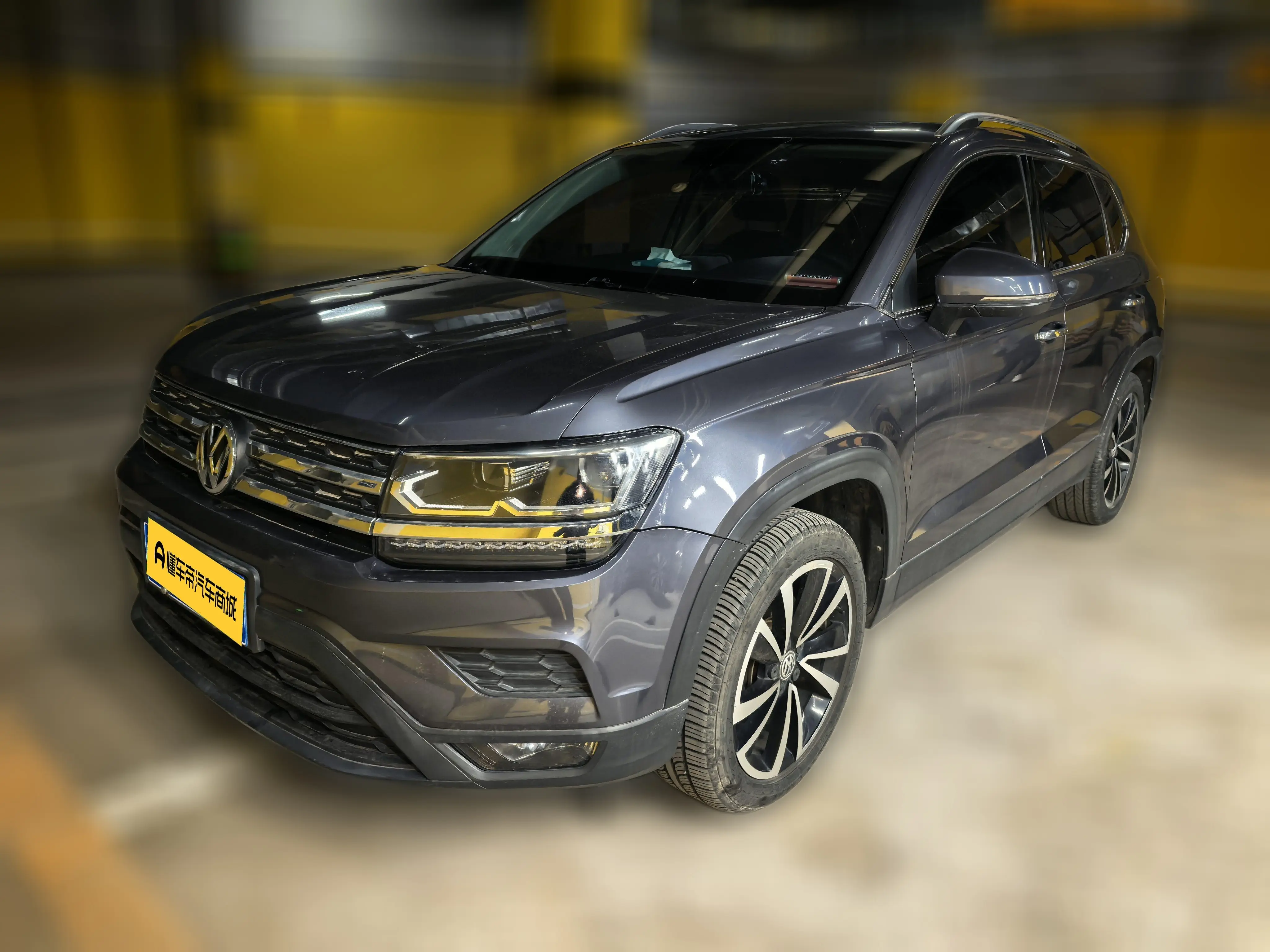 Volkswagen Tharu  из Китая