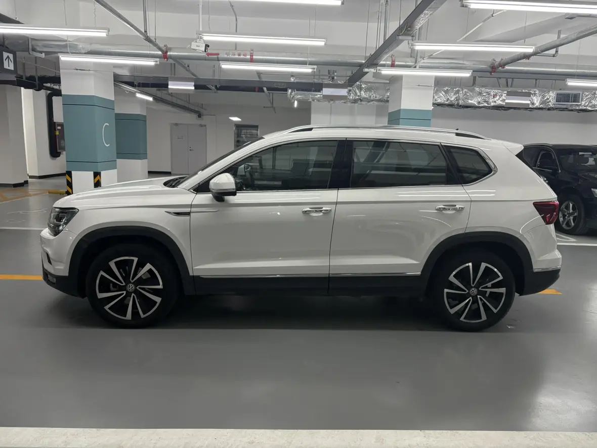 Volkswagen Tharu  из Китая