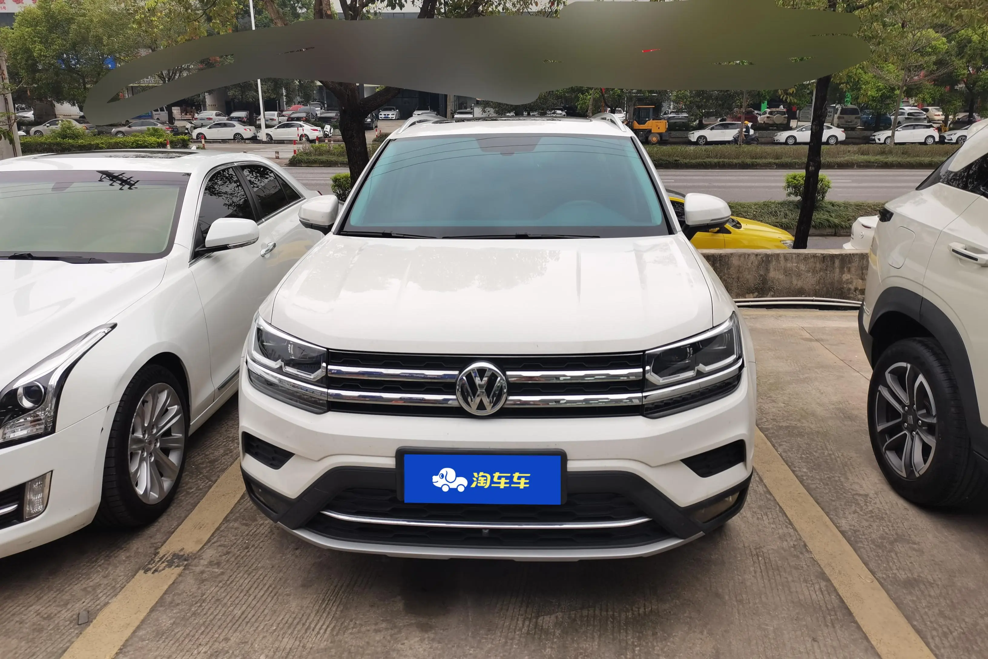 Volkswagen Tharu  из Китая