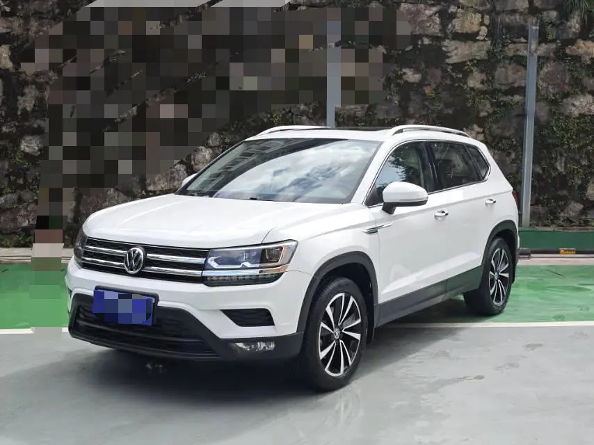 Volkswagen Tharu  из Китая