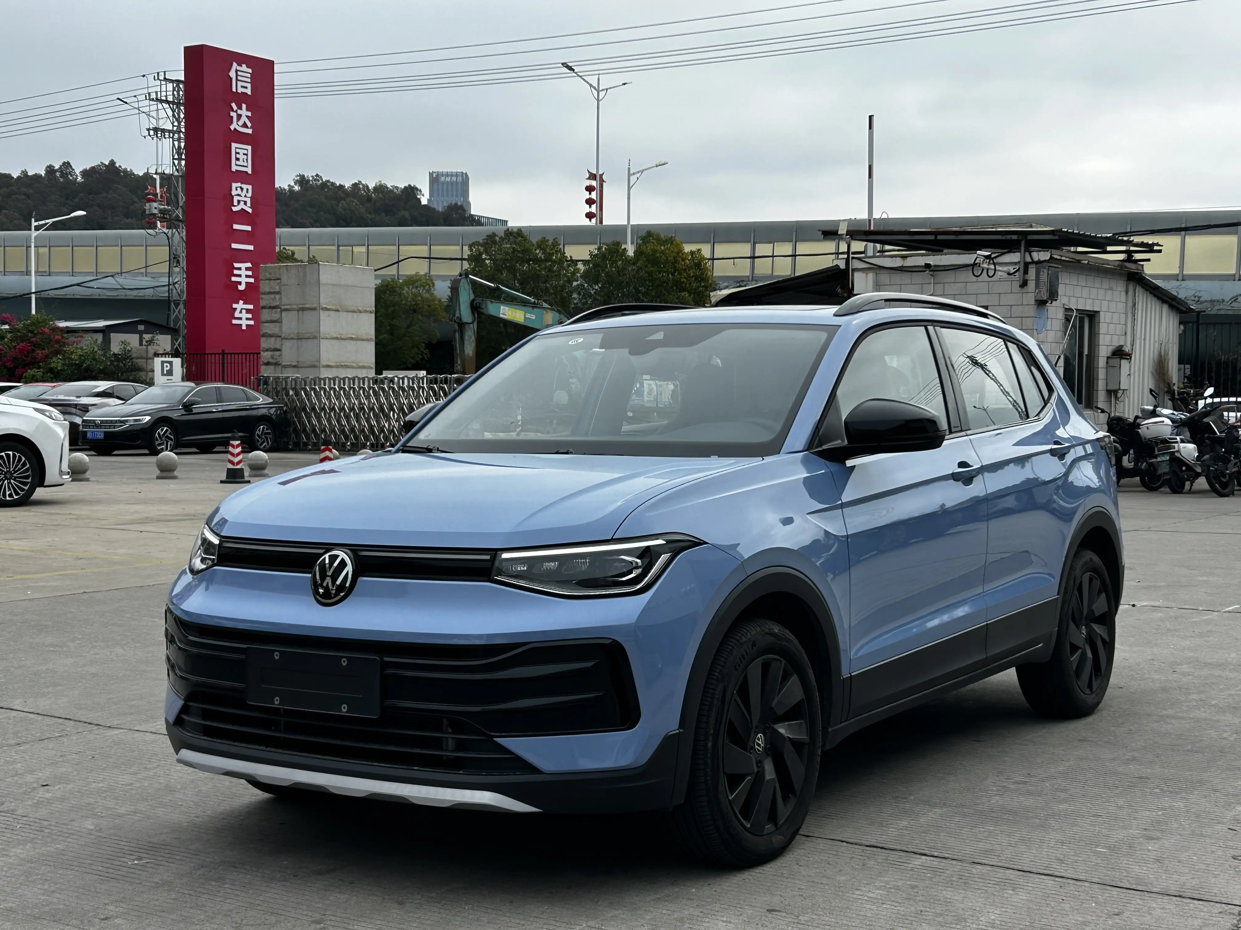 Volkswagen Tharu  из Китая