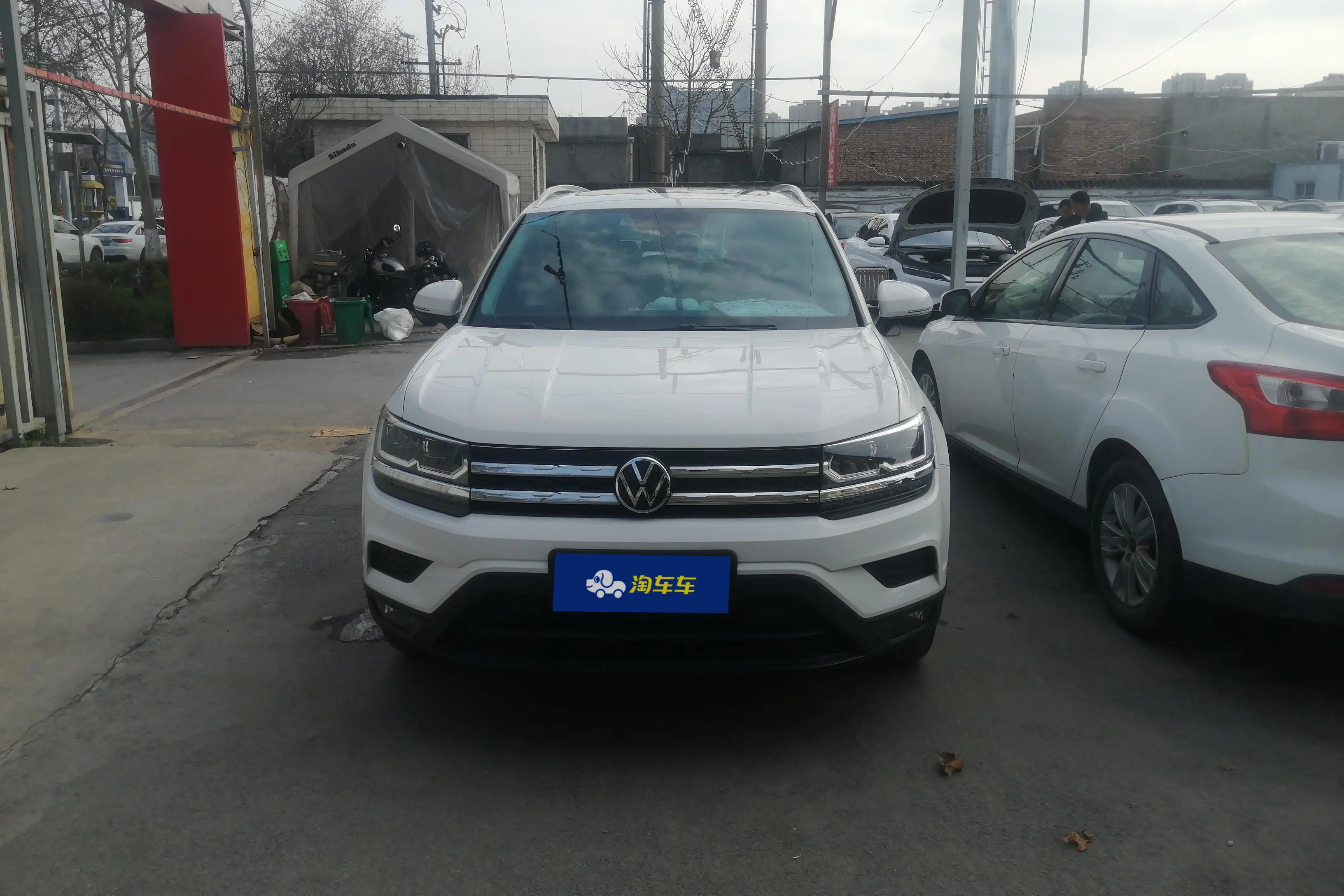 Volkswagen Tharu  из Китая