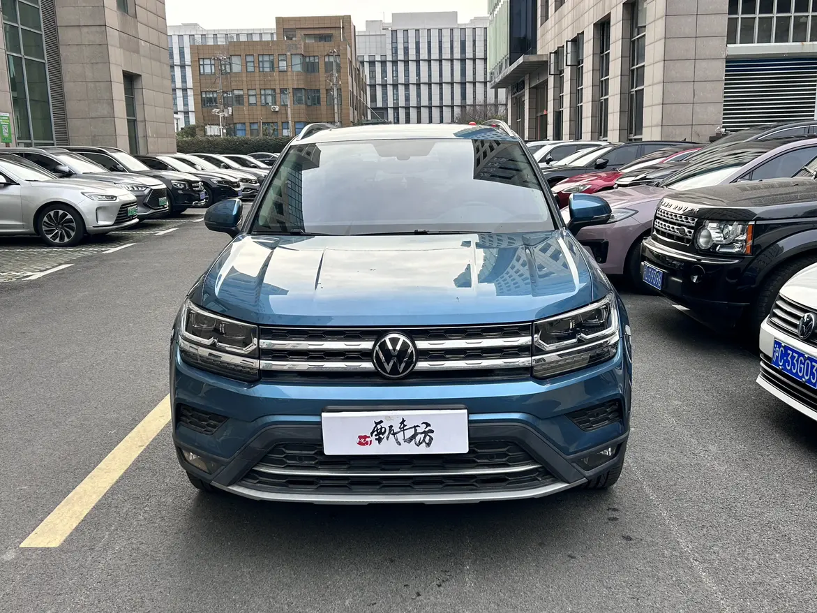 Volkswagen Tharu  из Китая