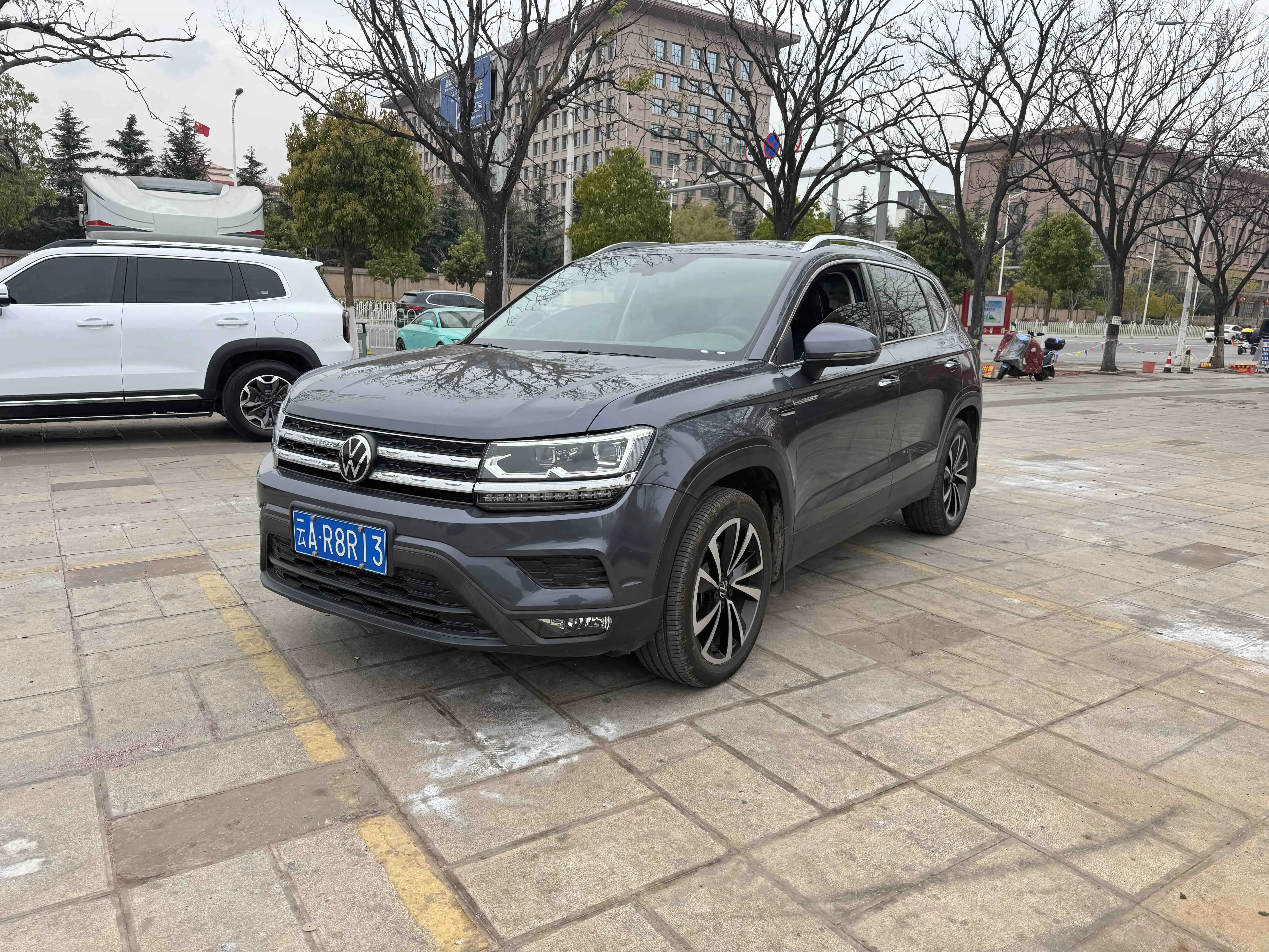 Volkswagen Tharu  из Китая