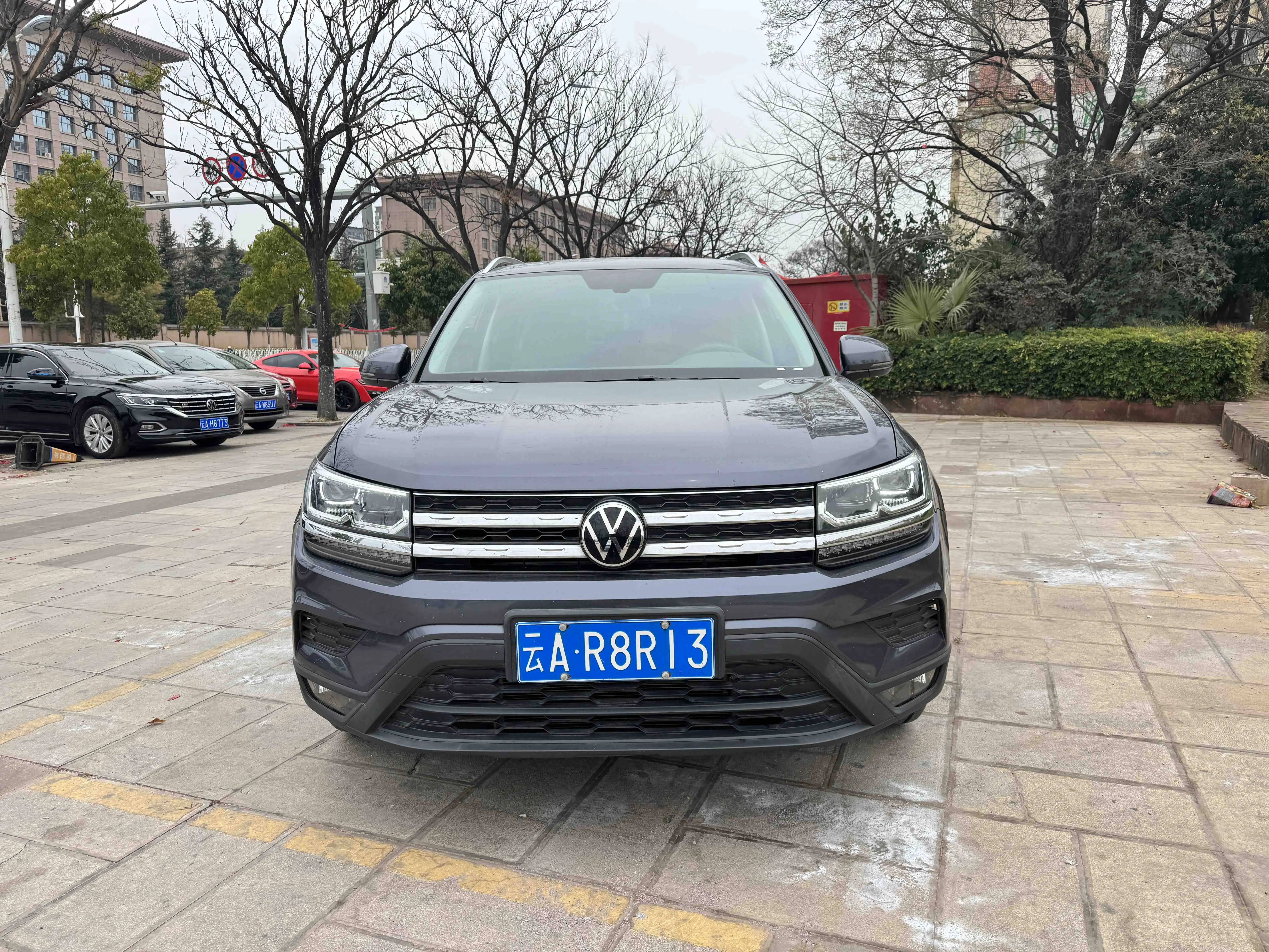 Volkswagen Tharu  из Китая